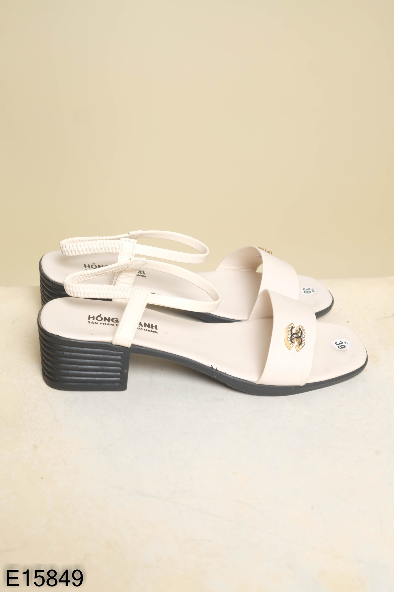 NEW Sandal be đế vuông