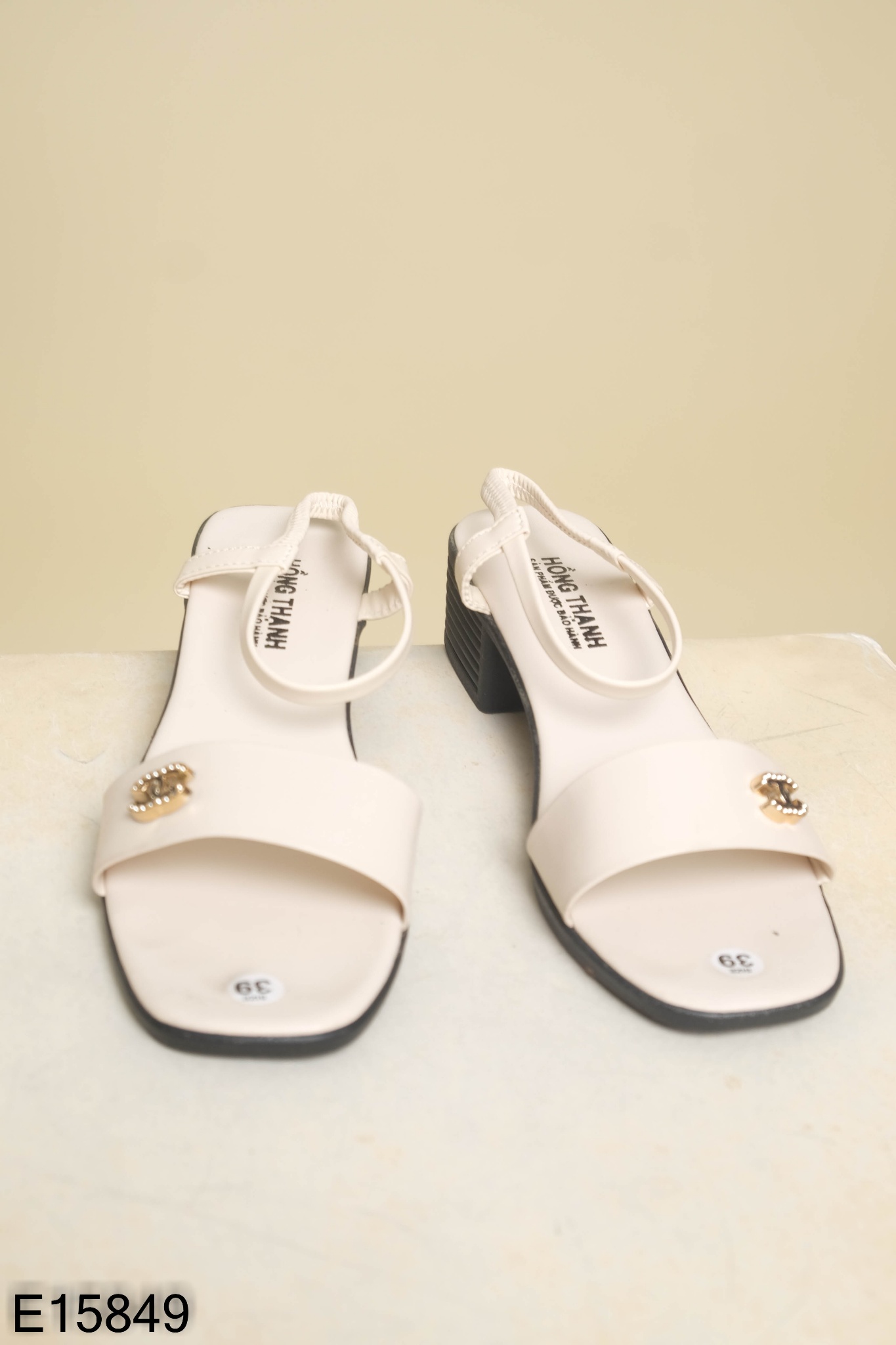 NEW Sandal be đế vuông