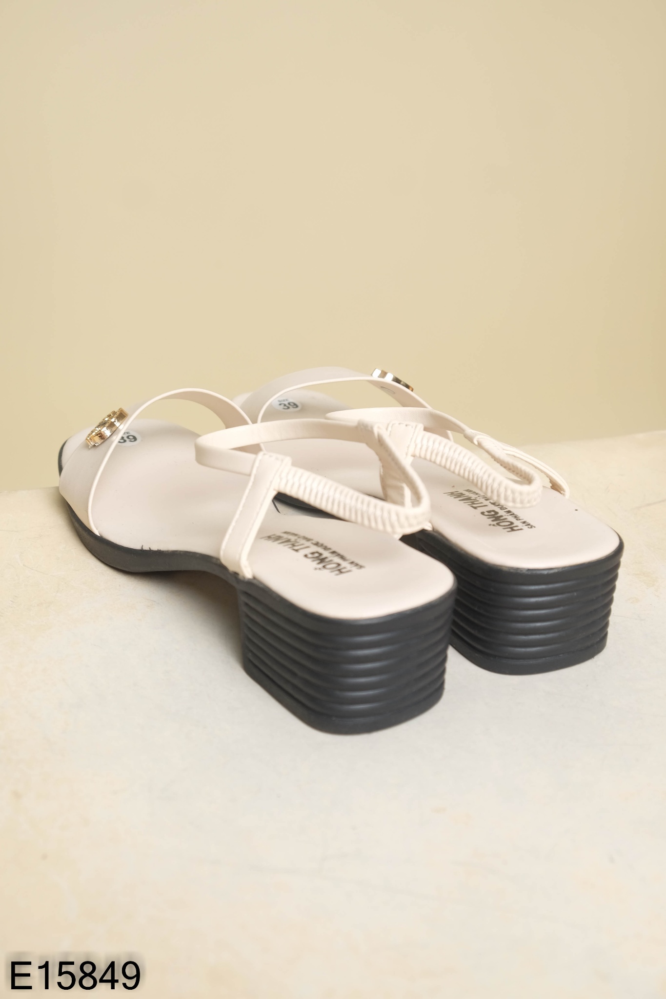 NEW Sandal be đế vuông