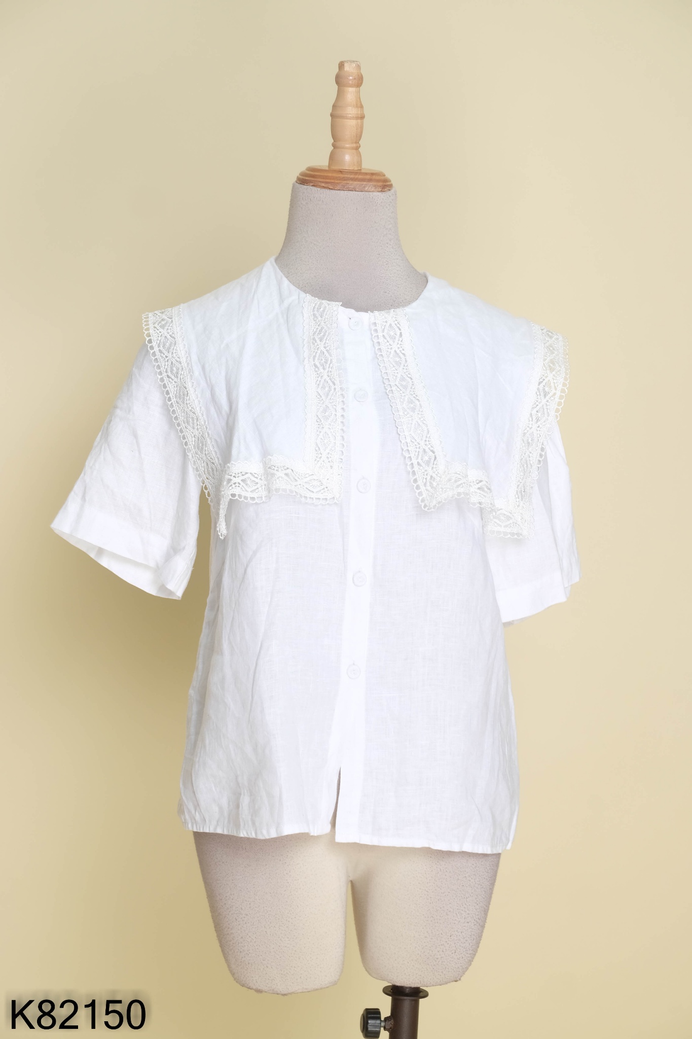 Áo linen trắng cổ vạt