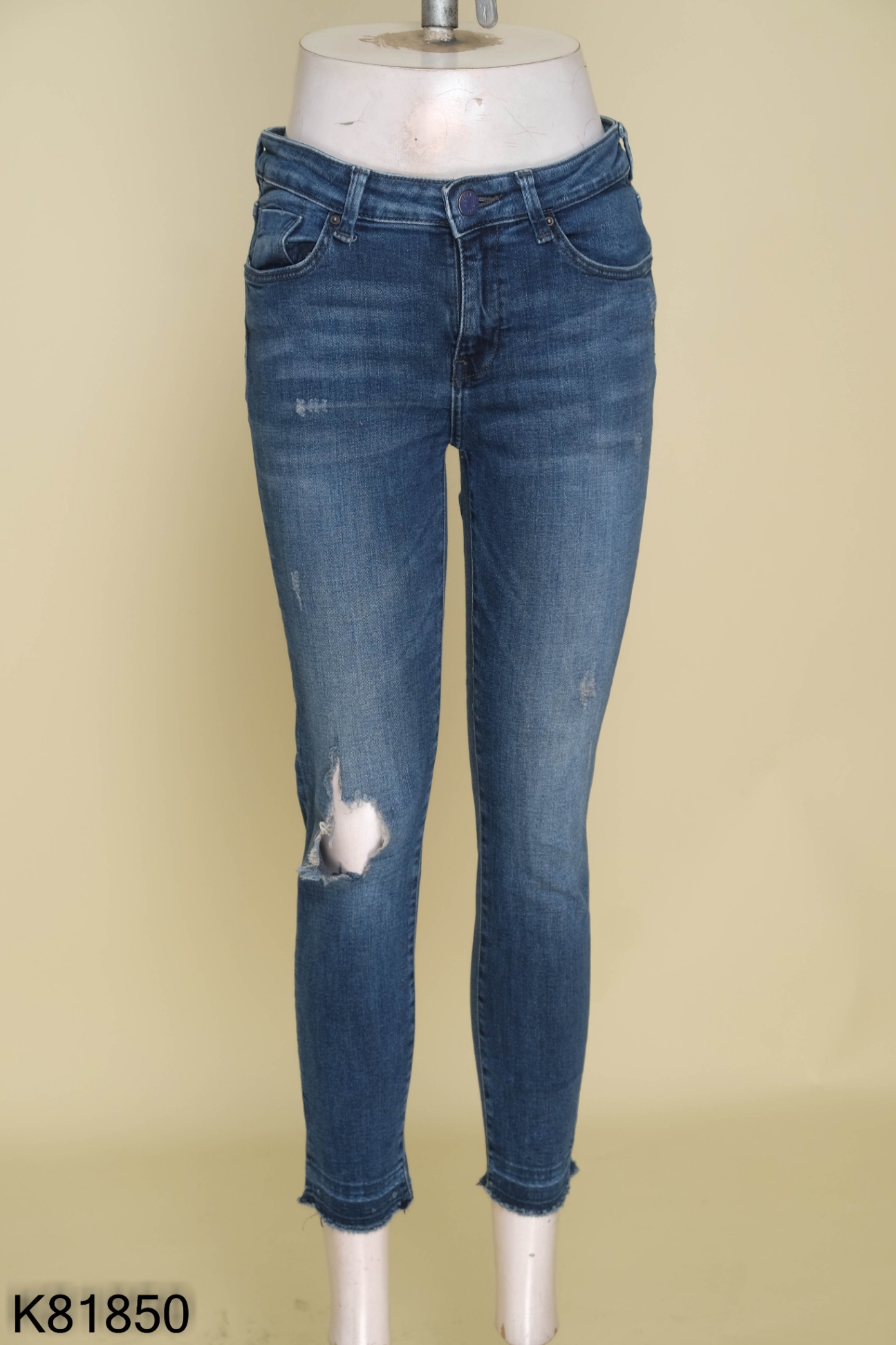 Quần jeans ZARA xanh rách