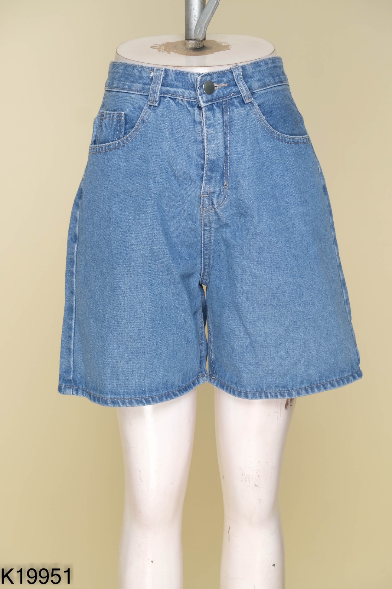 Quần shorts jeans xanh