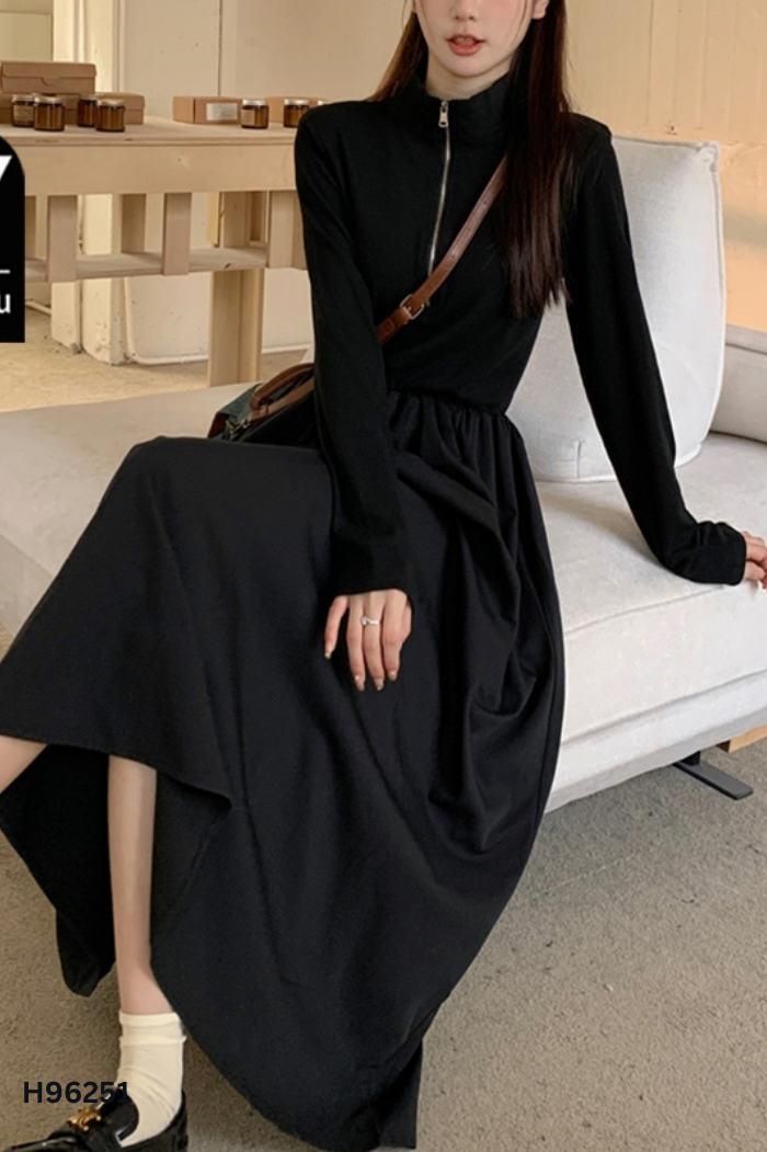 Váy dài đen trơn phối khóa