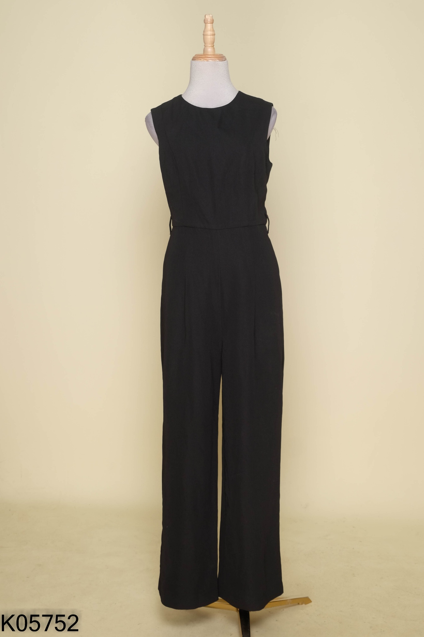 Jumpsuit C'CHAT đen trơn