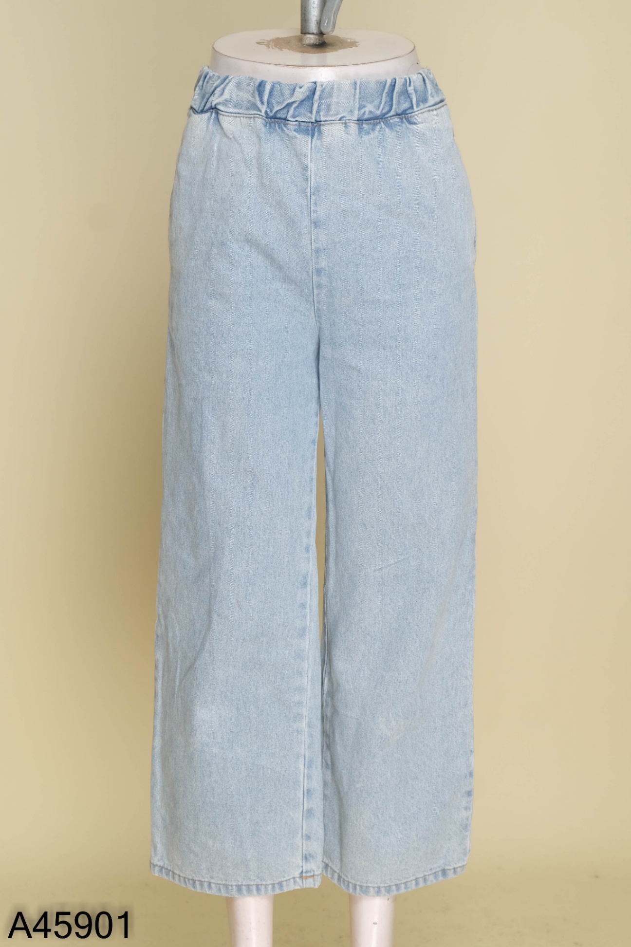 Quần jeans xanh cạp chun