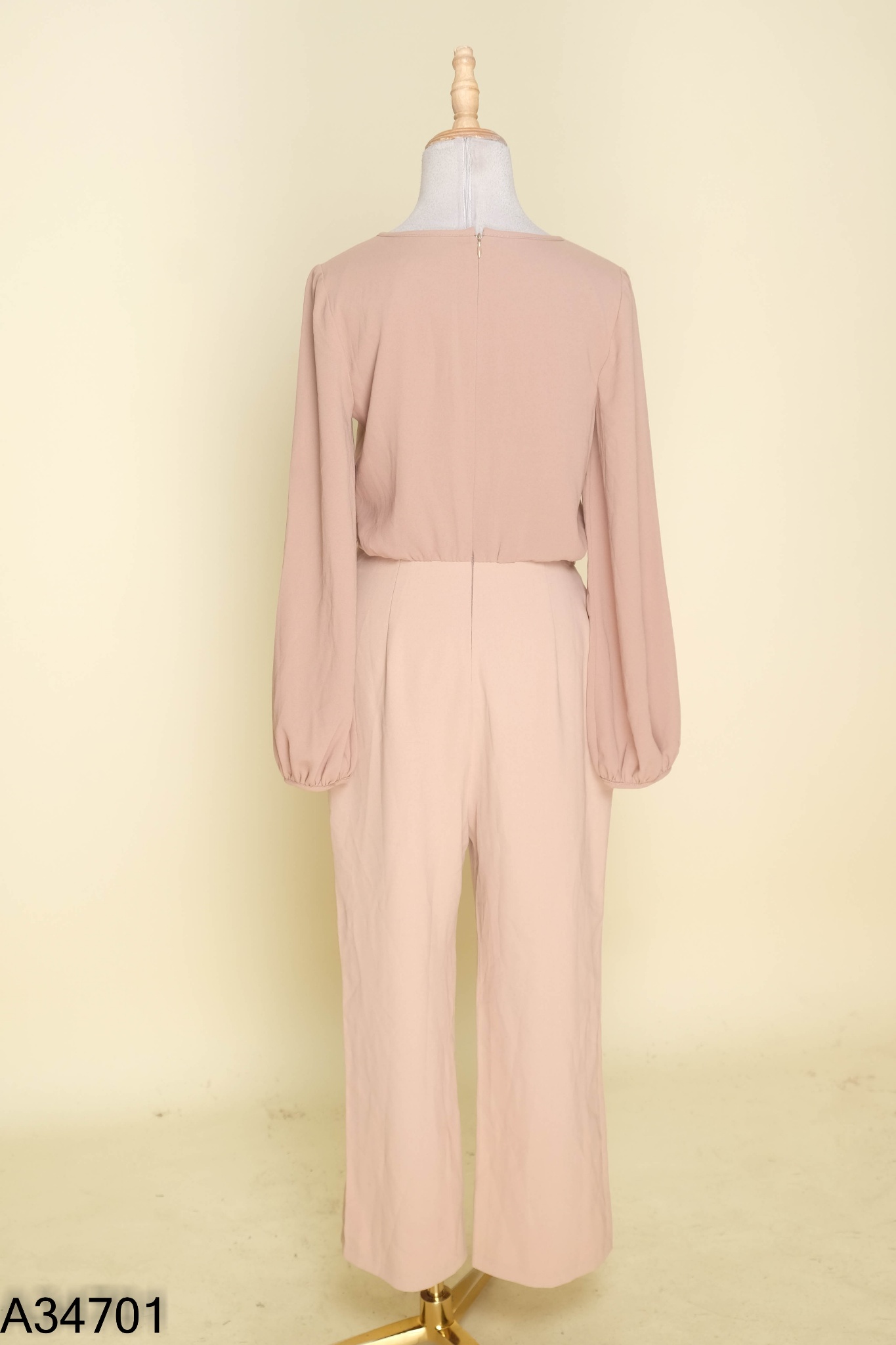 NEWTAG Jumpsuit nâu trơn