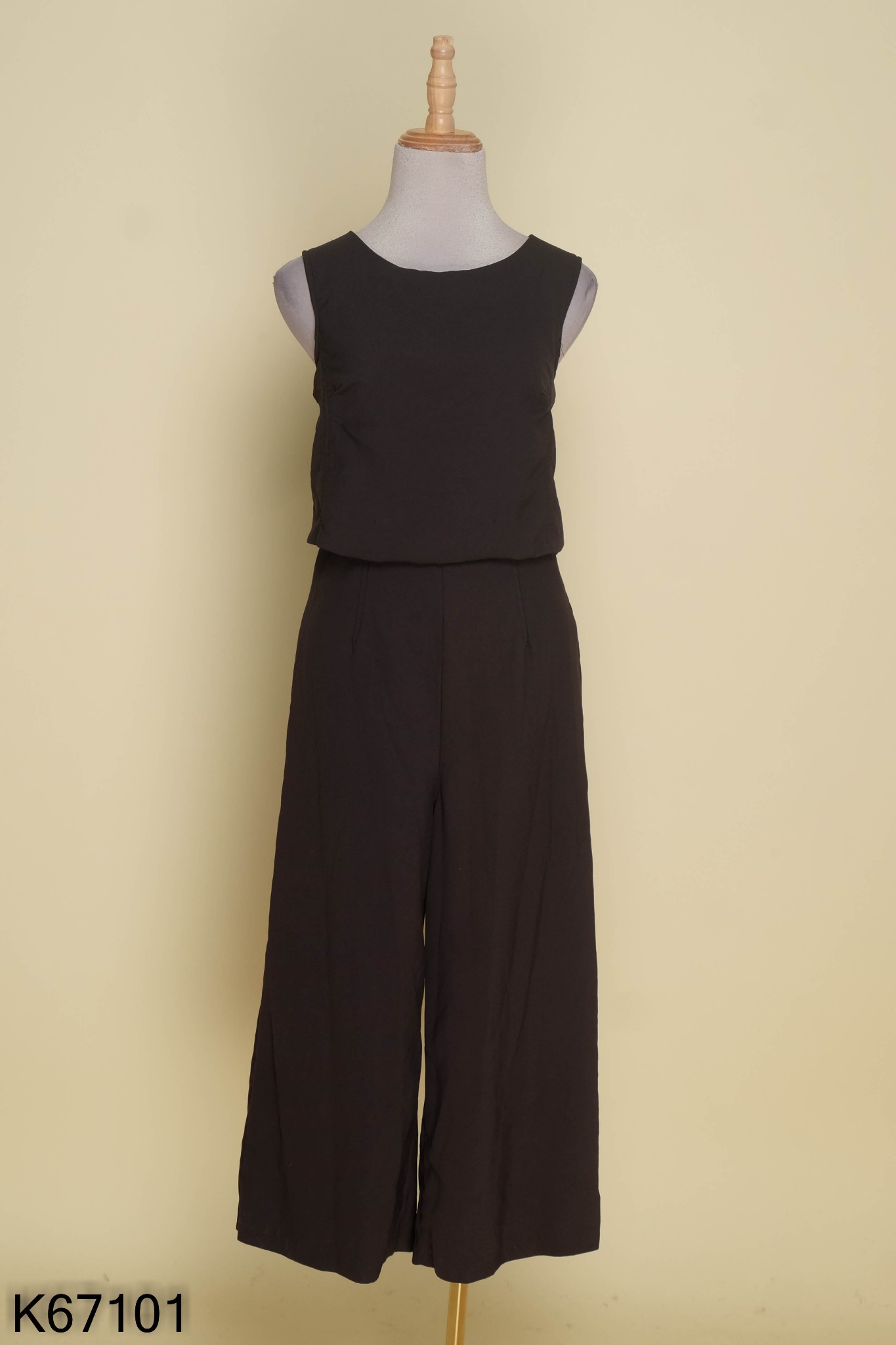 Jumpsuits VERO MODA sát nách đen