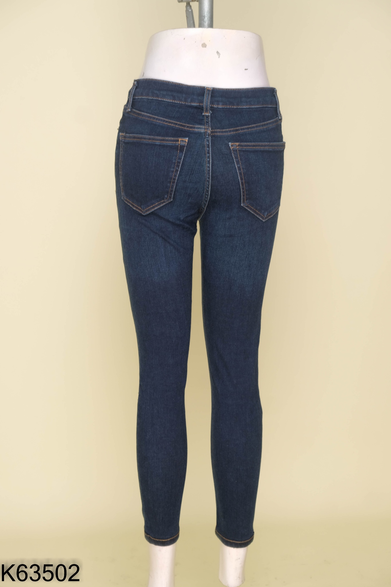 Quần jeans TOPSHOP xnah rách