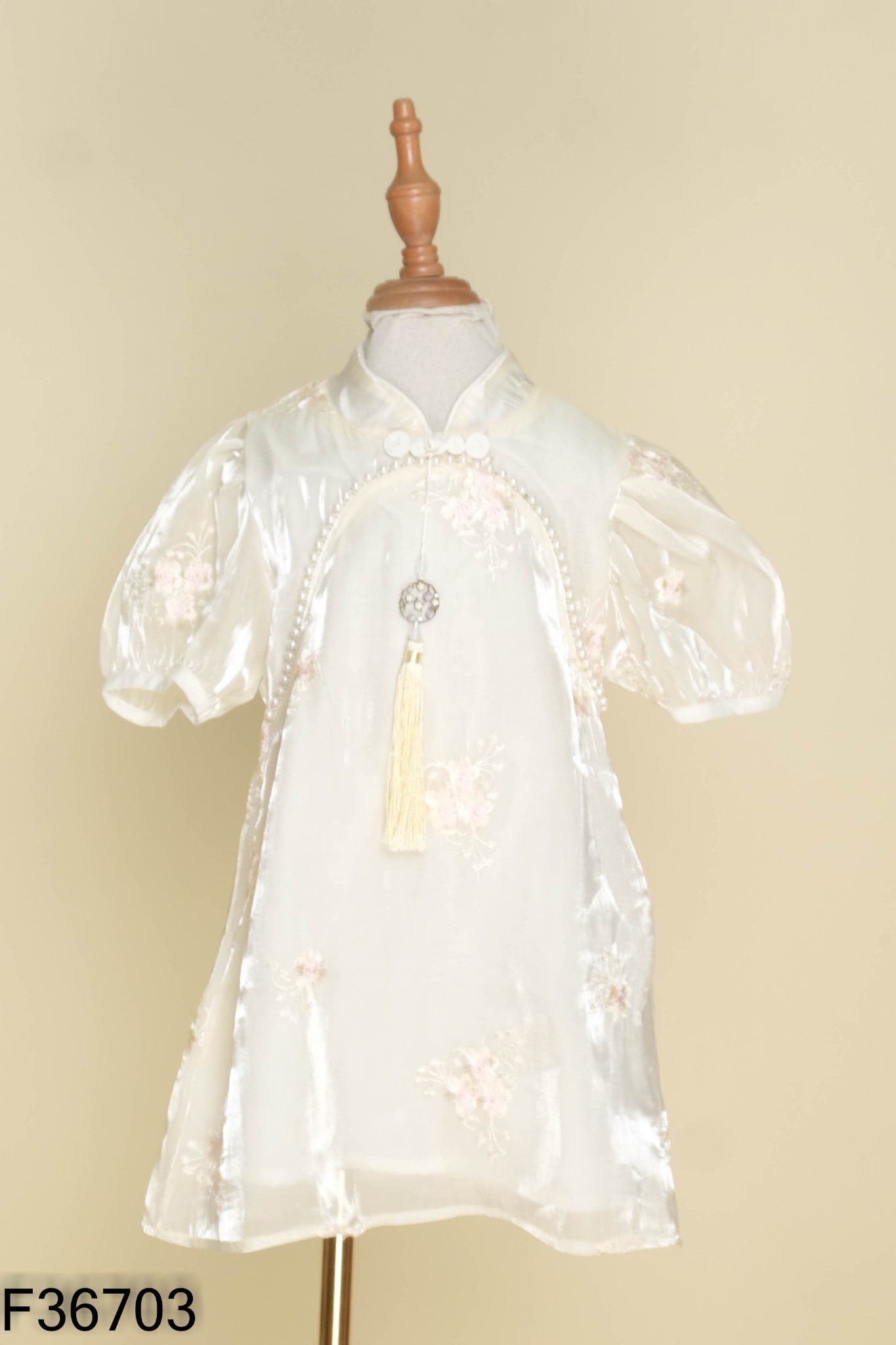 Váy organza be thêu hoa cổ tàu KIDS