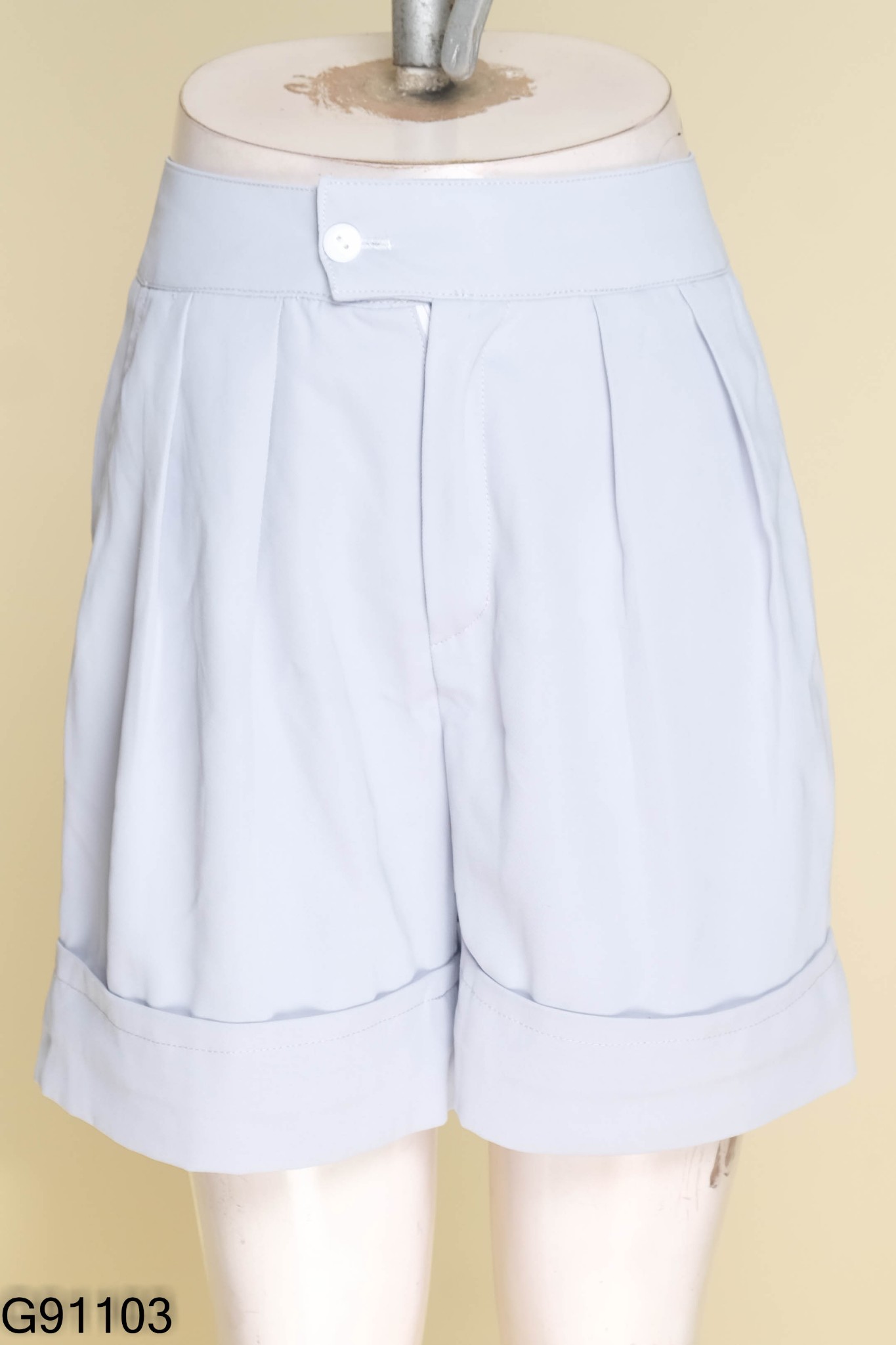 Quần shorts OM DESIGN xanh