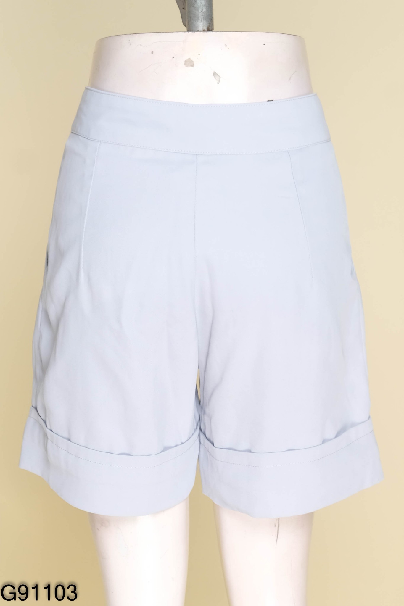 Quần shorts OM DESIGN xanh