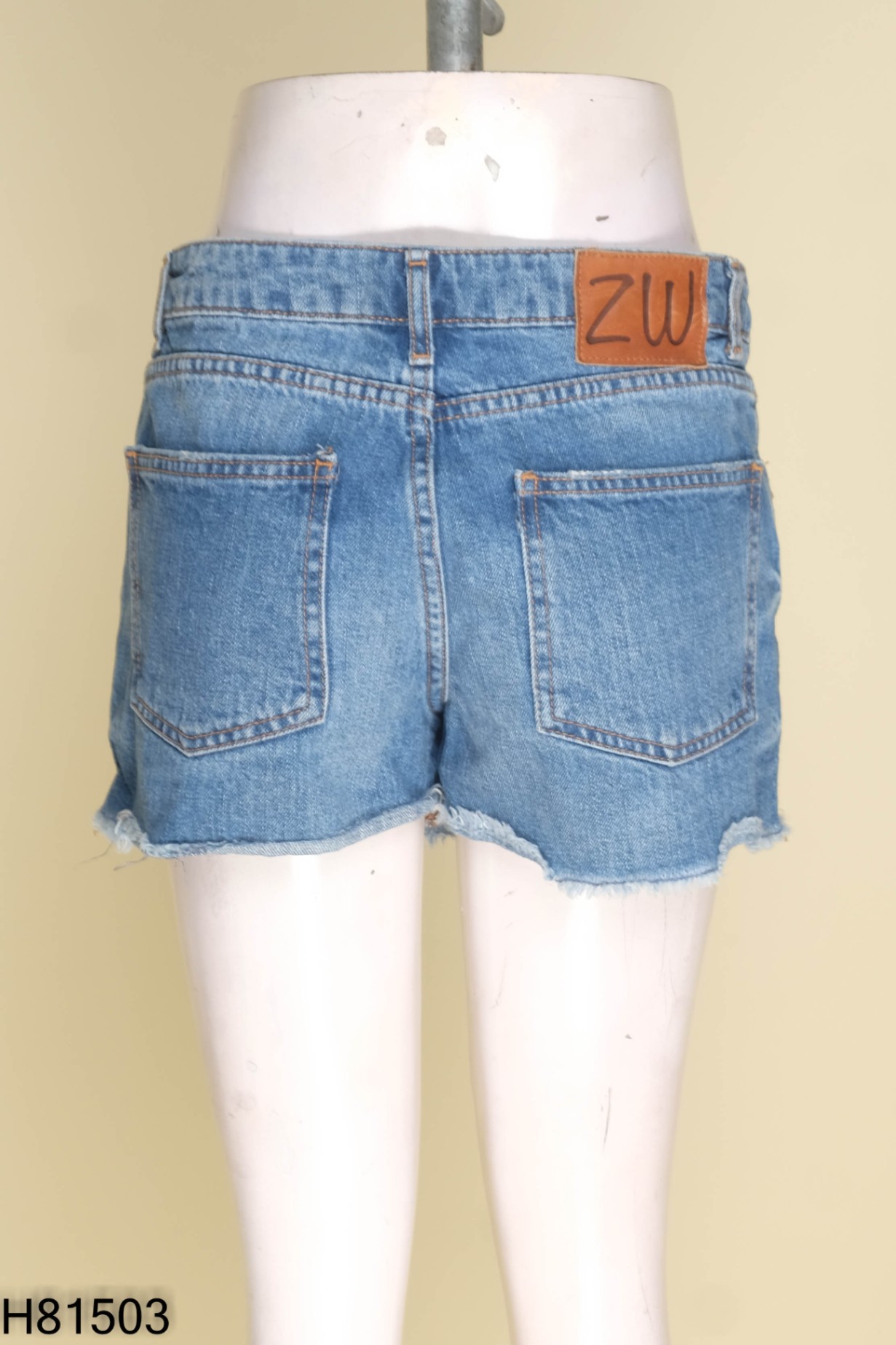 Quần shorts ZARA xanh giả váy