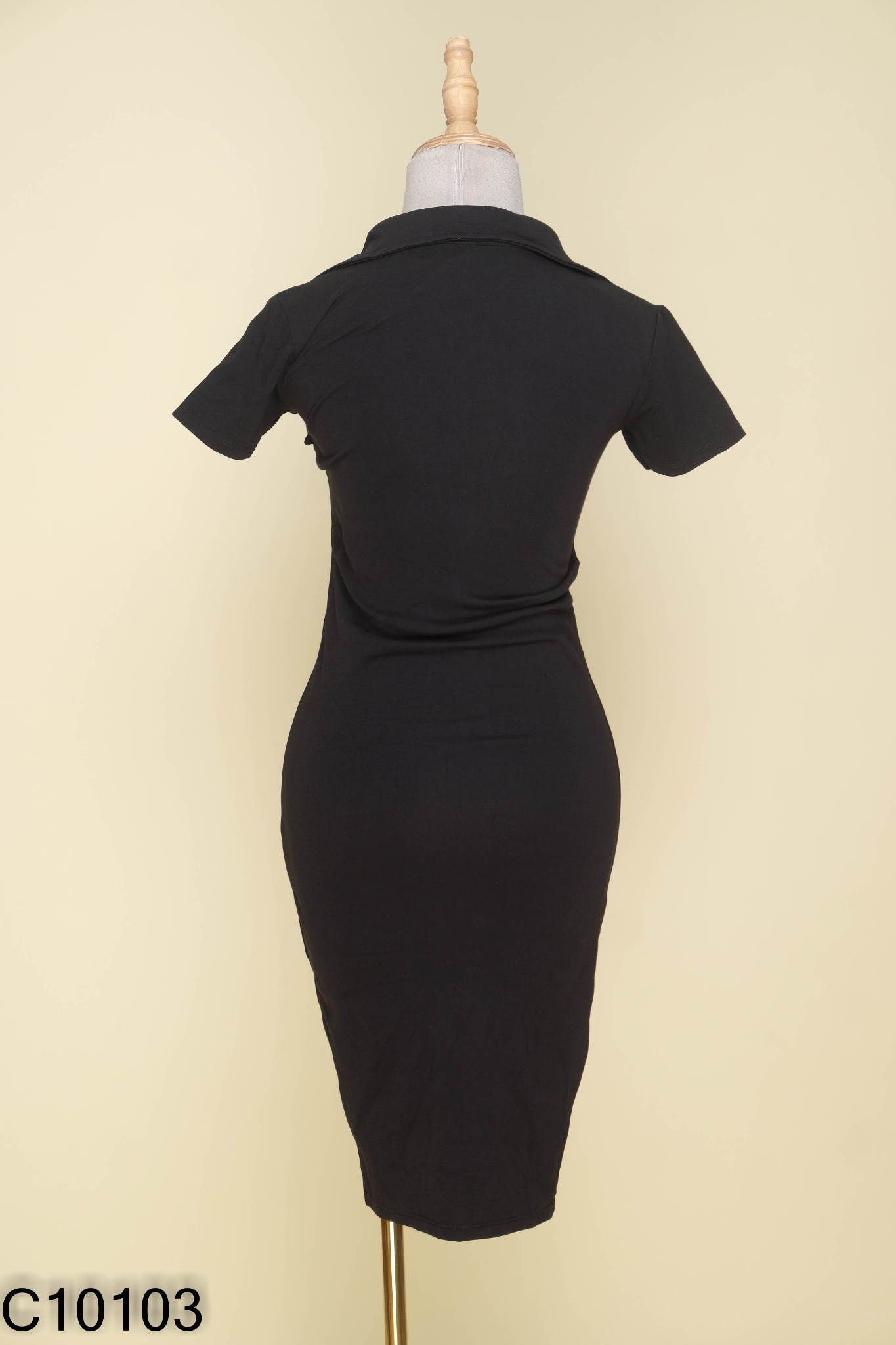 Váy tun body cổ Đức