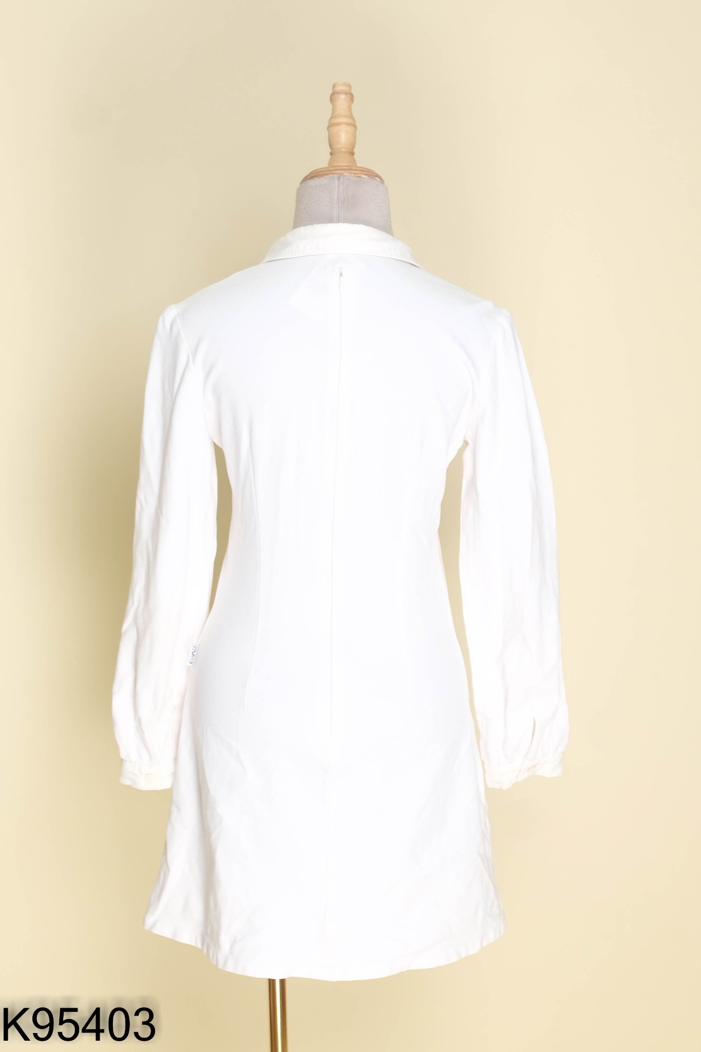 Váy trắng 92WEAR cổ sơ mi