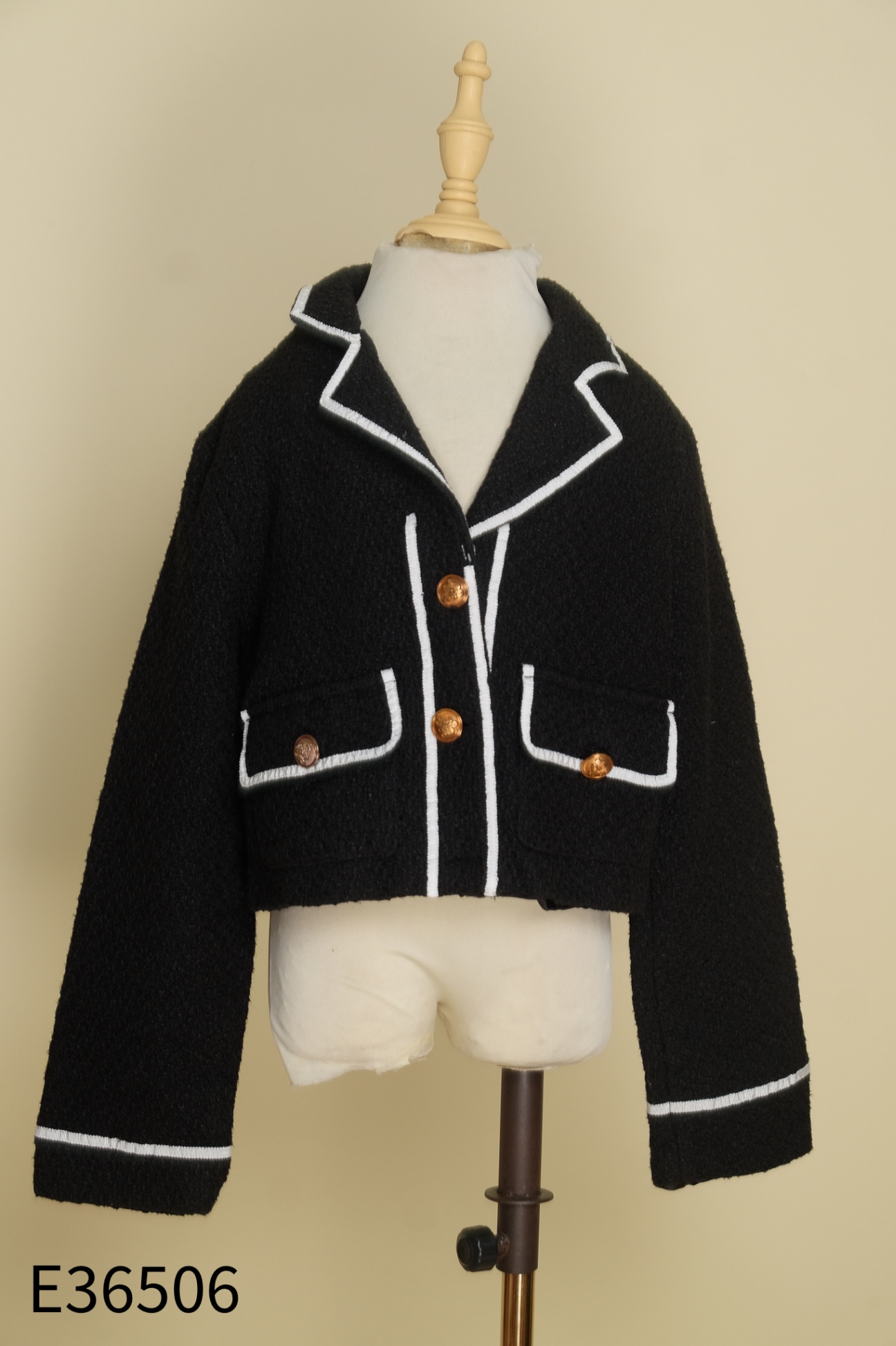 Áo blazer dạ đen viền trắng KIDS