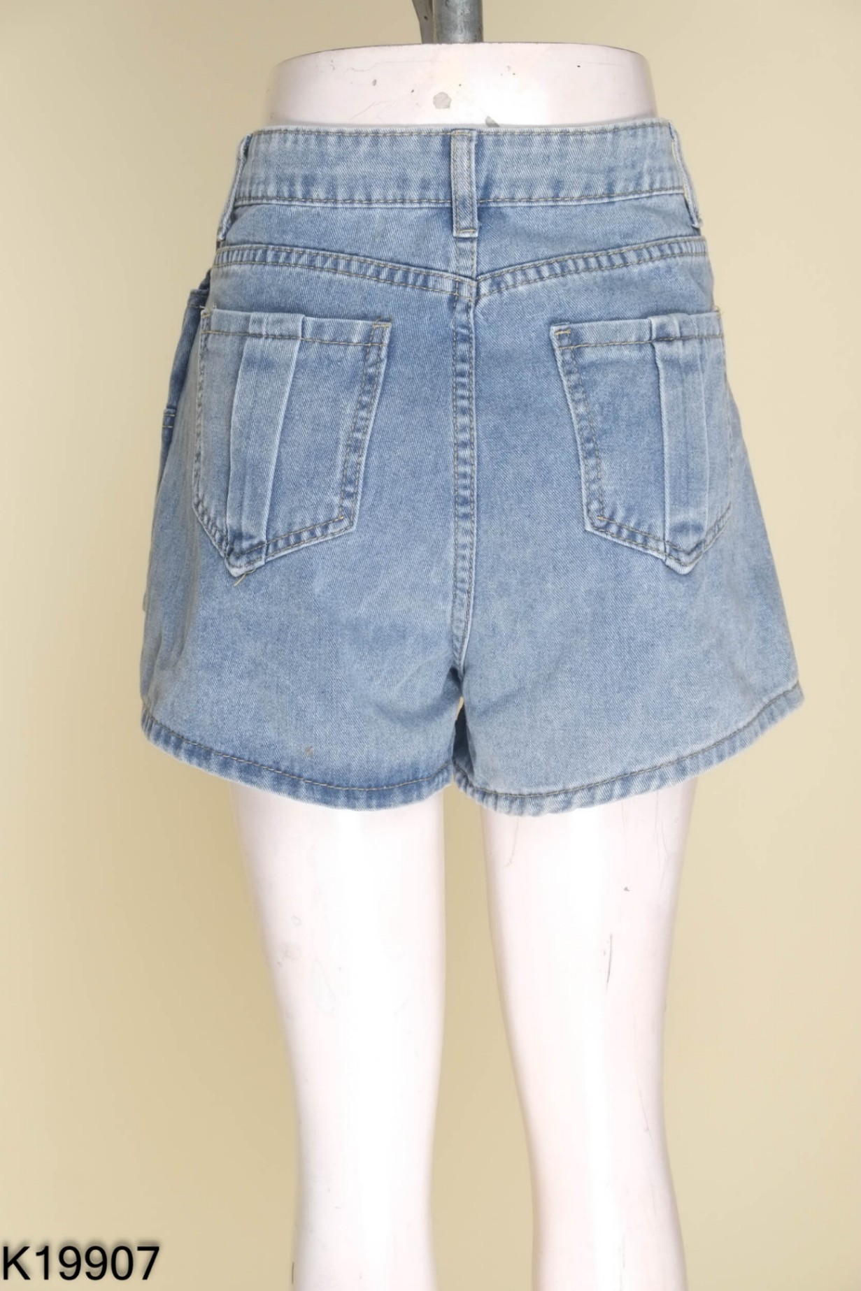 Quần shorts jeans xanh phối vạt