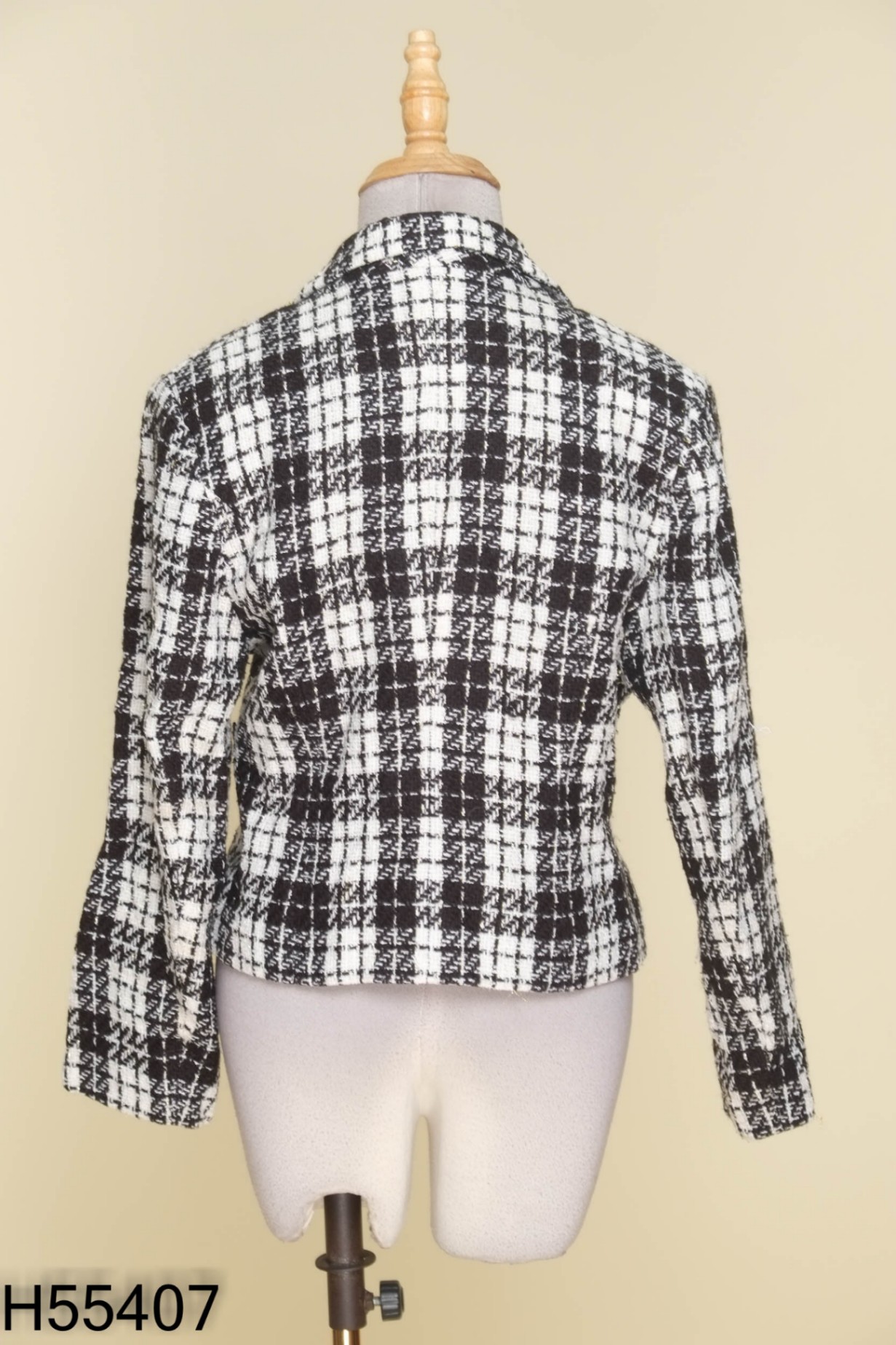 Áo blazer dạ đen trắng