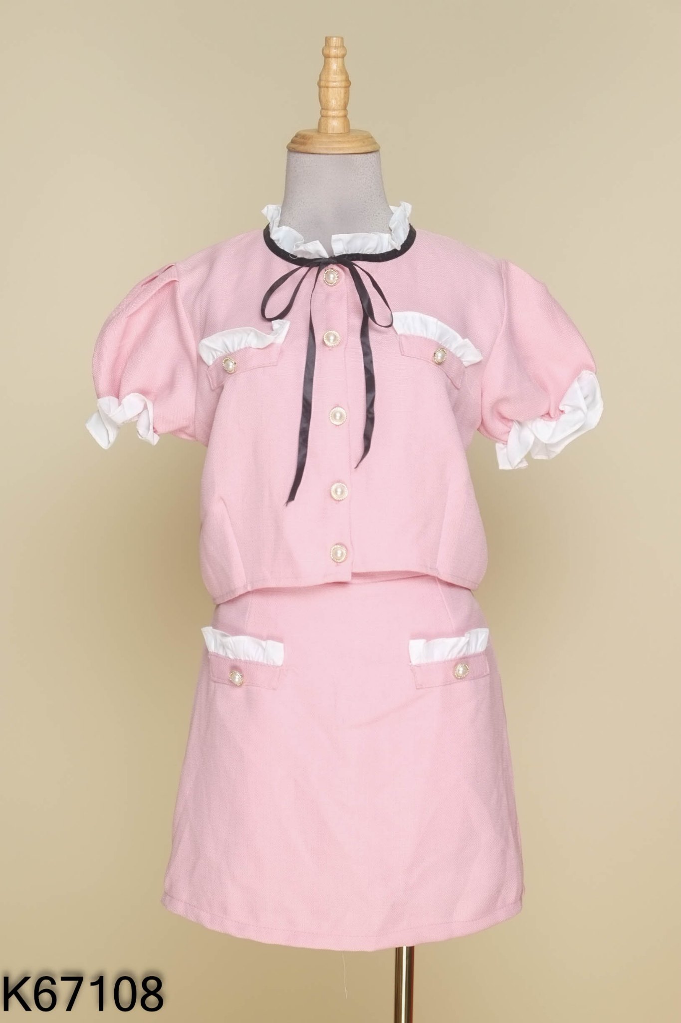 NEWTAG Set Áo hồng cúc ngọc nơ đen + chân váy