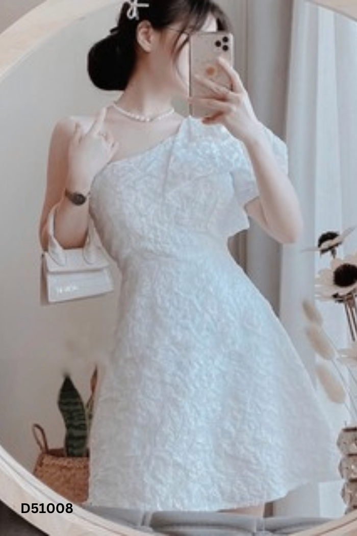 Váy nhỡ trắng trơn lệch vai