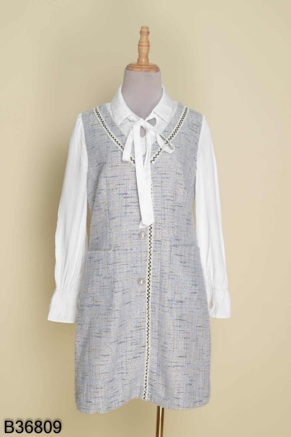 Váy dạ tweed xanh phối trắng