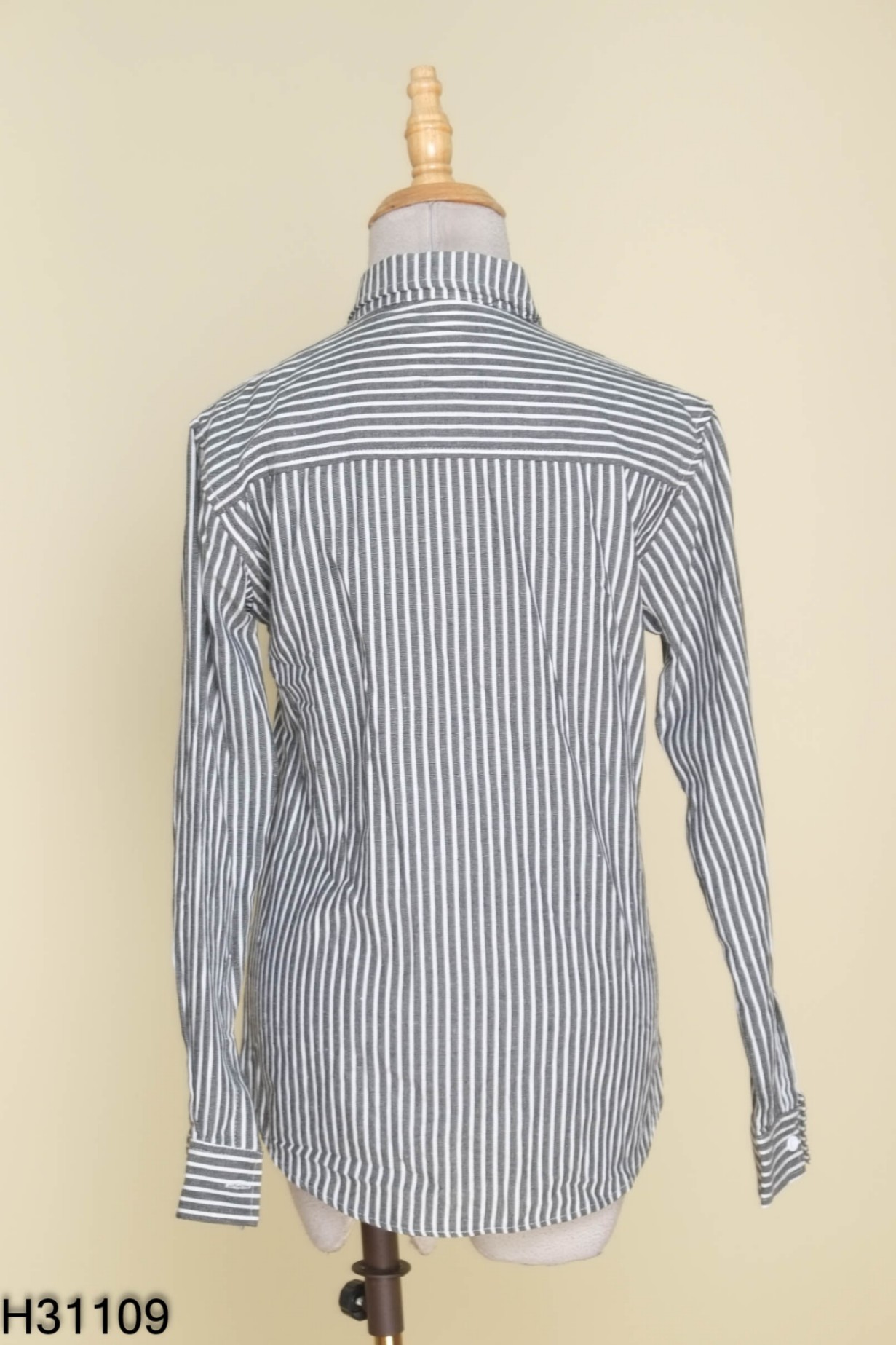 Áo sơ mi linen trắng ghi