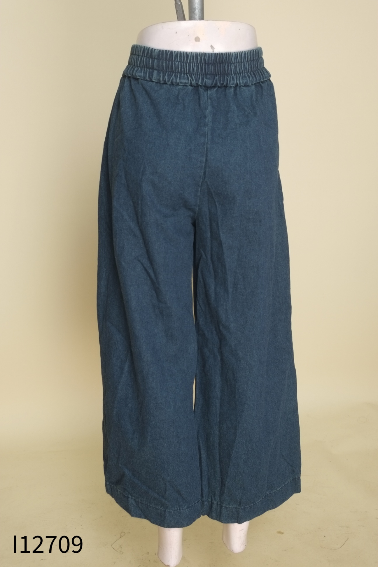 Quần culotte jean xanh