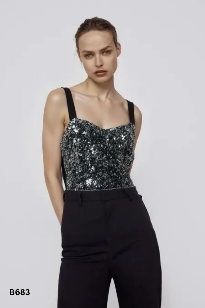 Áo 2s ZARA đen cườm lấp lánh cắt tag