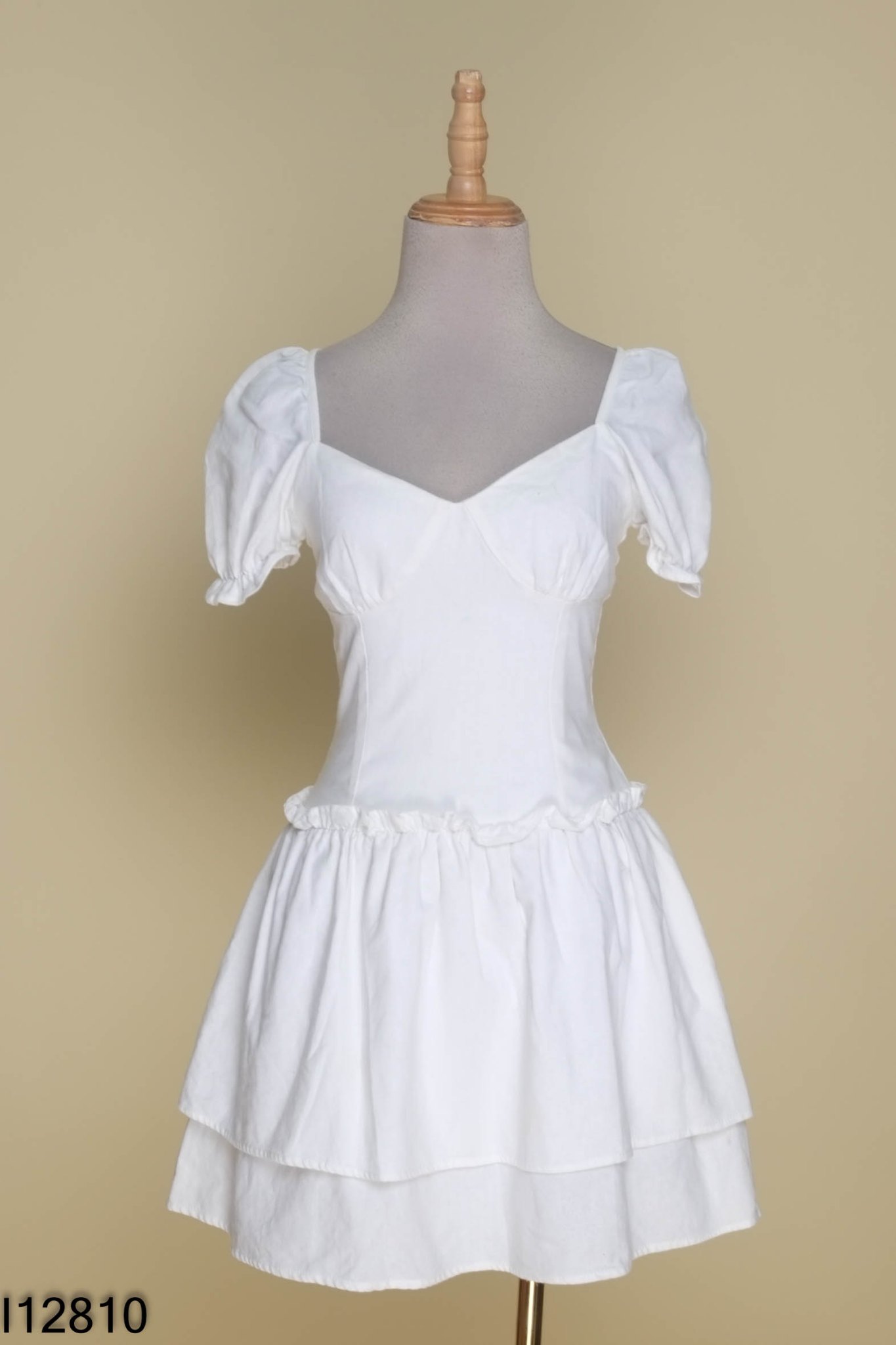 Váy linen trắng bèo