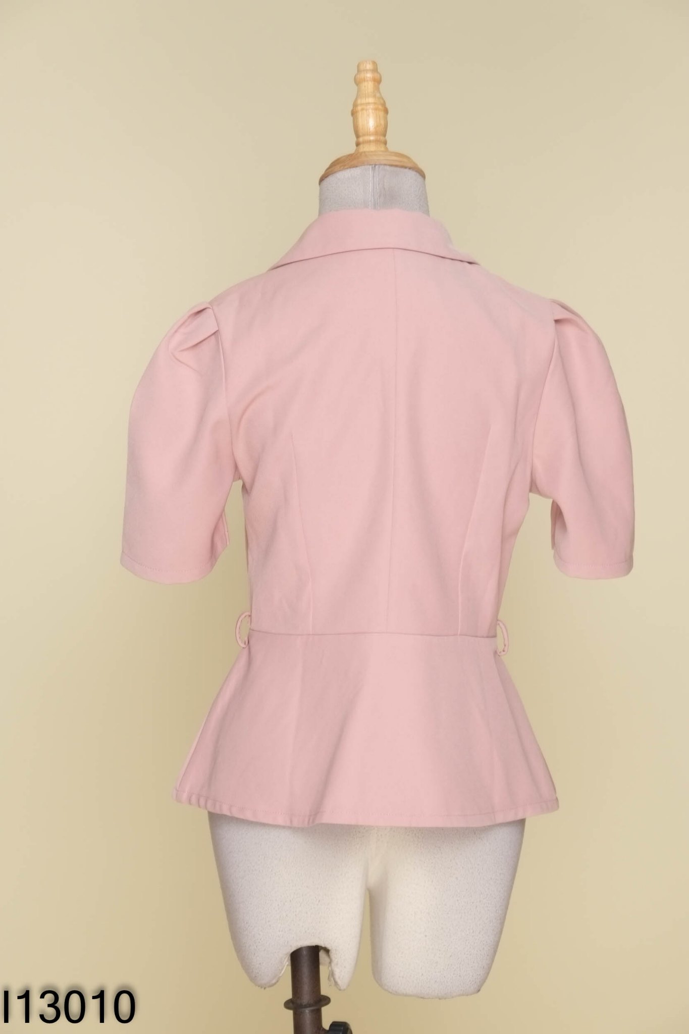 Áo hồng cổ vest