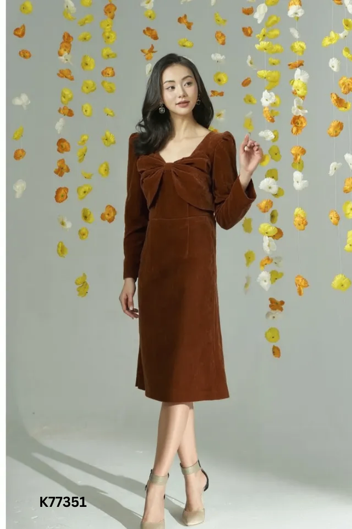 Váy KIMJ nhung nâu nơ