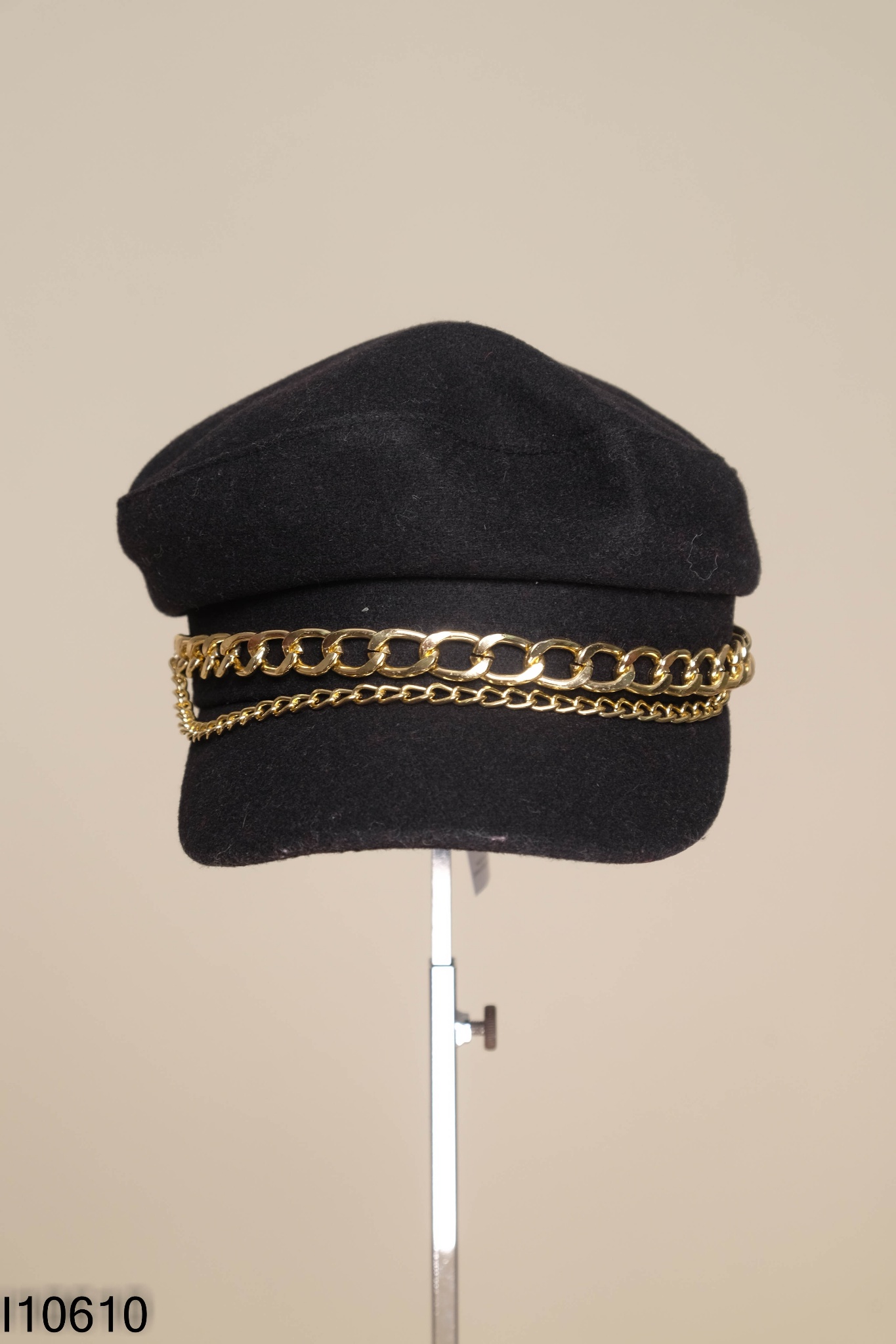 Mũ beret dạ đen xích vàng
