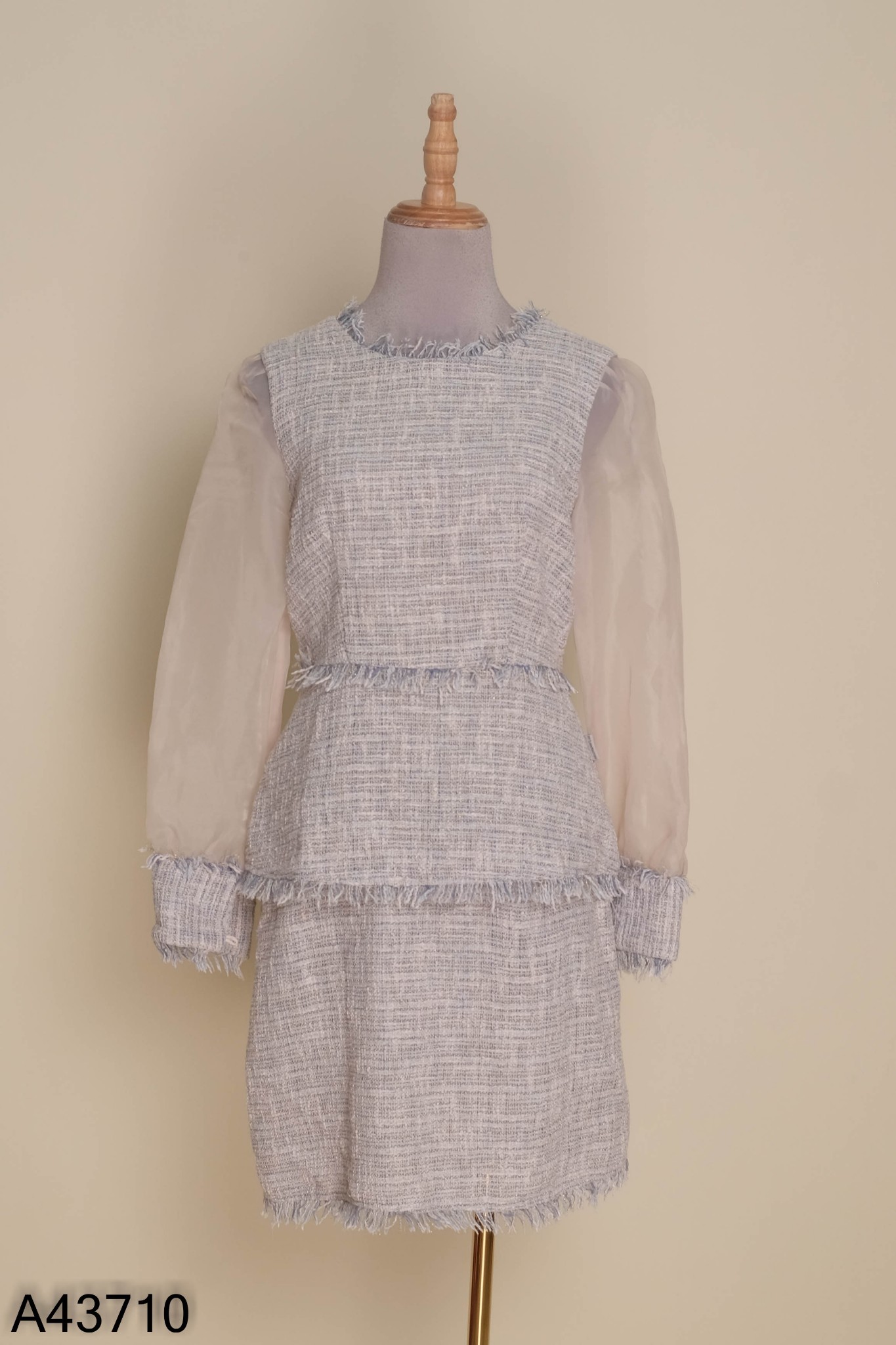 Váy KATE BY LINH NGUYEN dạ tweed xanh