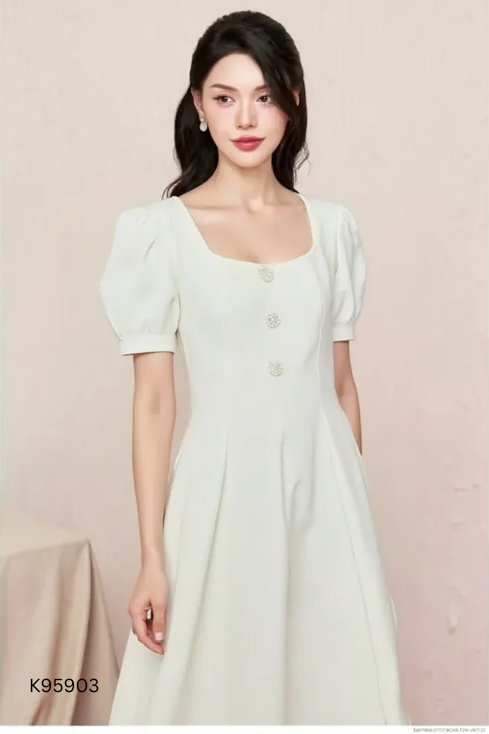 NEWTAG Váy be cổ vuông phối cúc đá