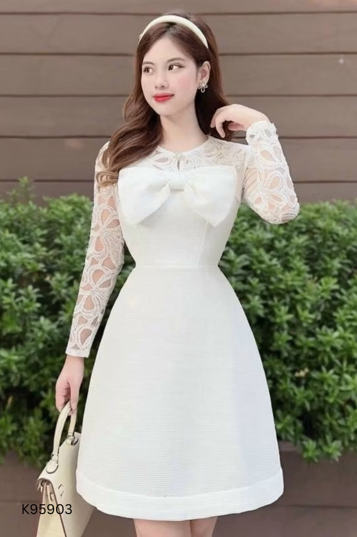 Váy trắng nơ phối ren