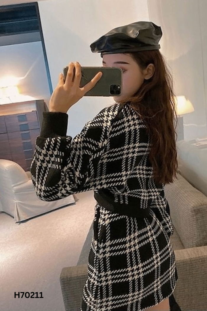 Set Áo dạ đen kẻ + chân váy