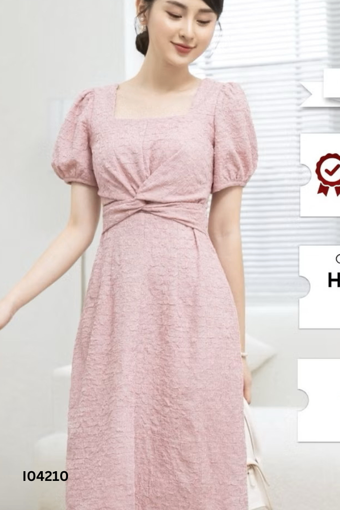 Váy hồng TIIN xoắn eo cổ vuông