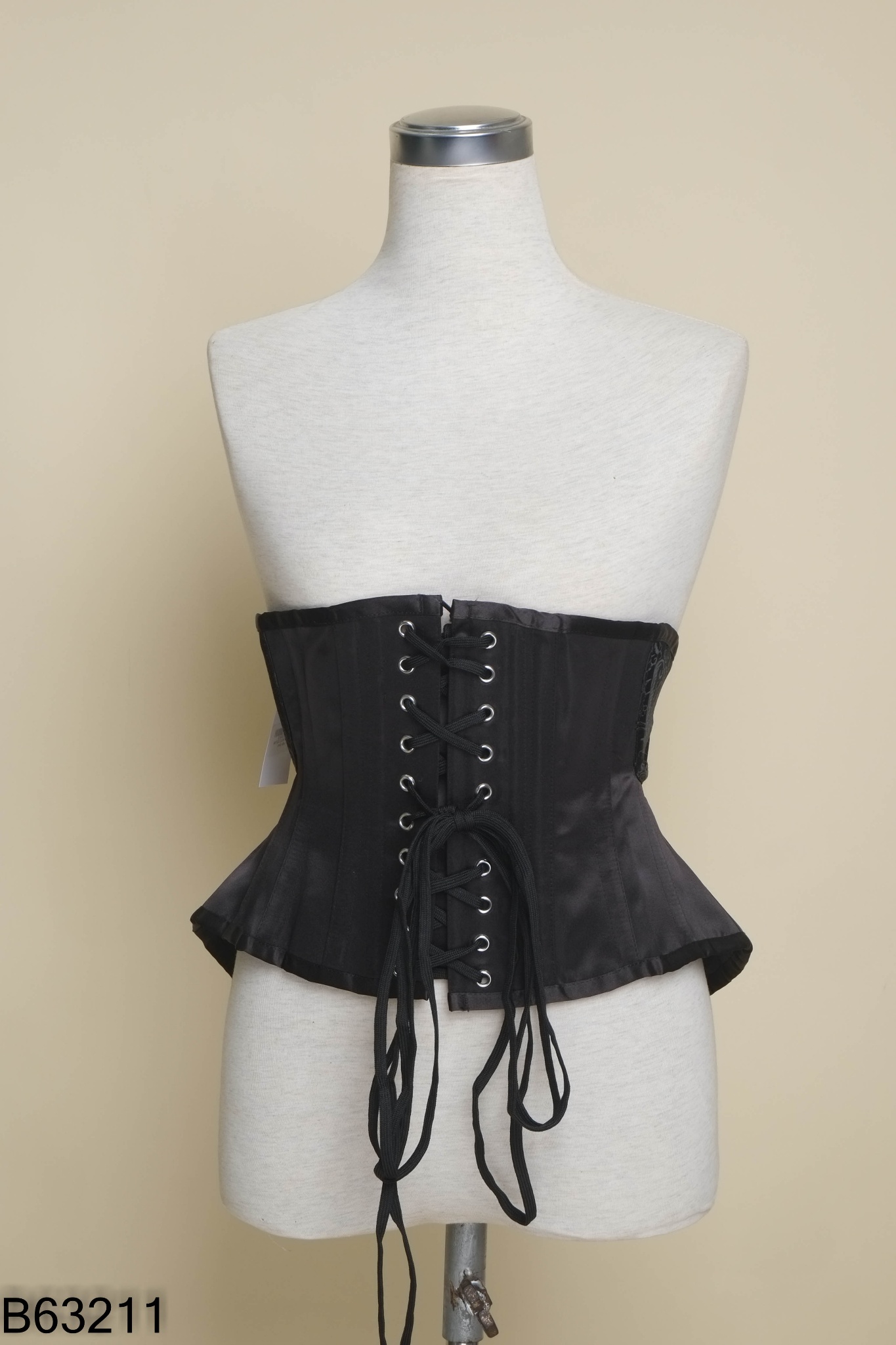 Corset đen phối dây