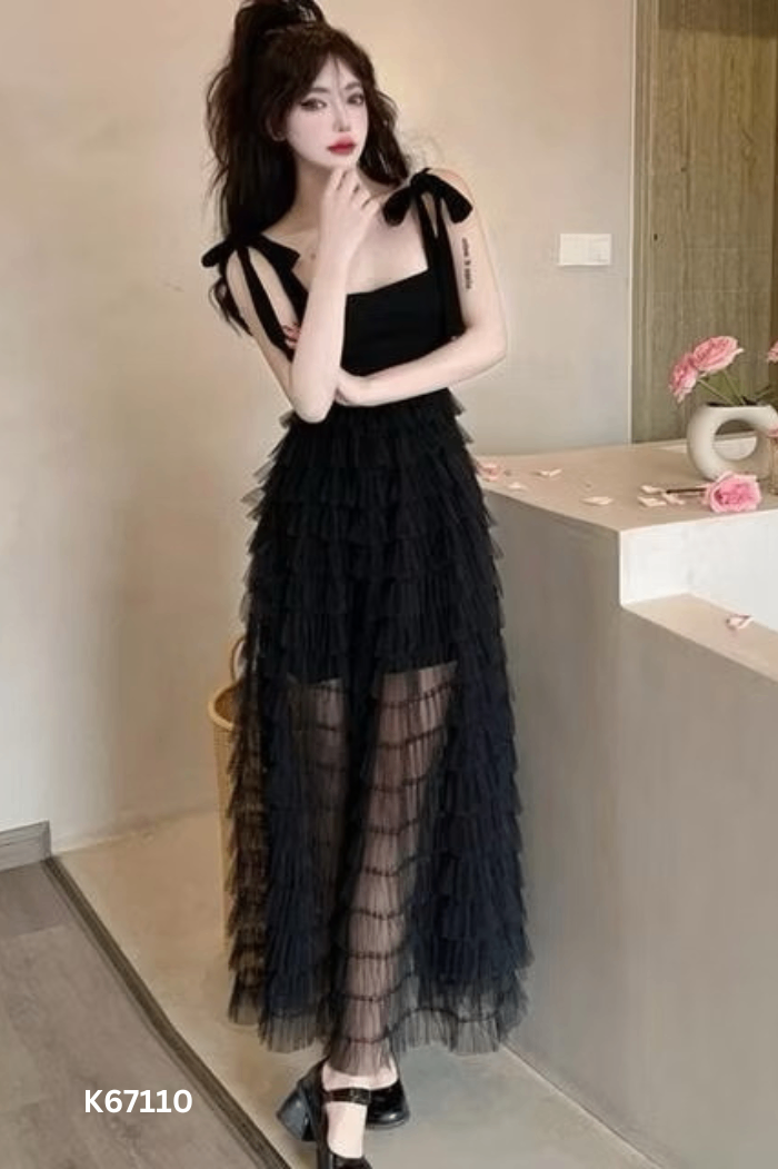 NEWTAG Váy hai dây đen phối lưới bèo tầng