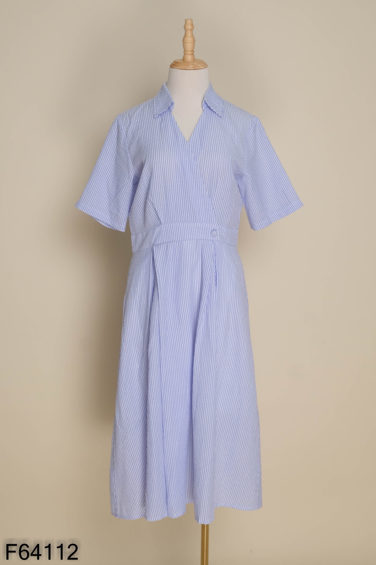 Váy MULLET BOUTIQUE xanh trắng nhăn