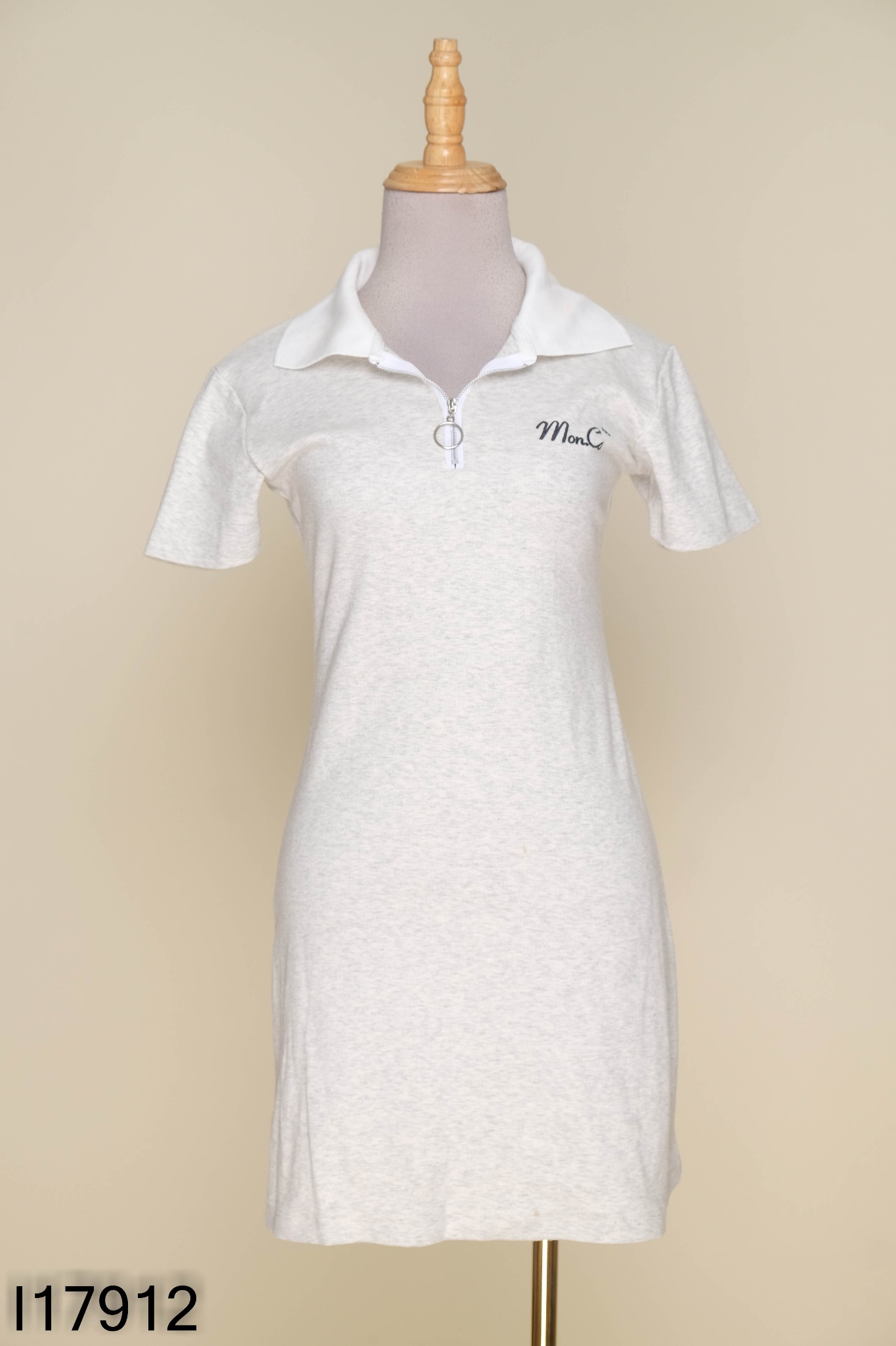 Váy polo len tăm xám cổ trắng