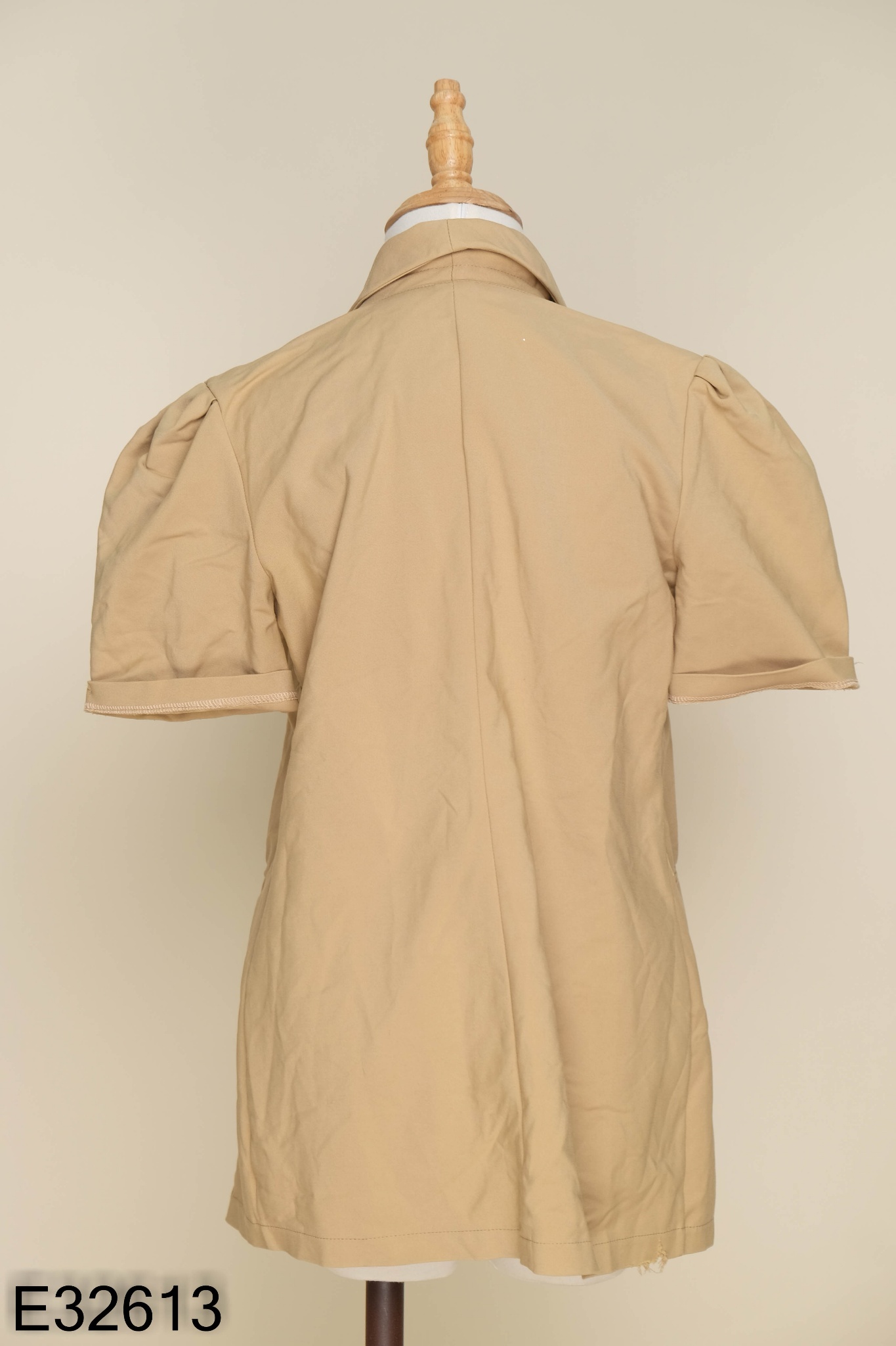 Áo khoác blazer vàng rêu