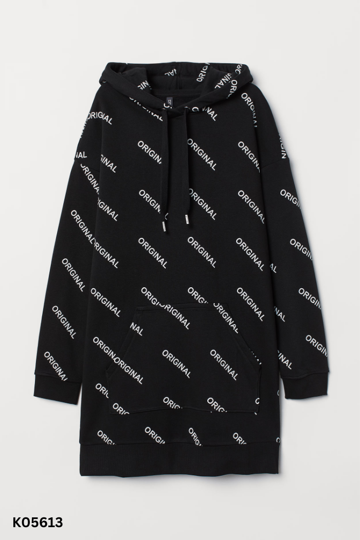 Váy hoodie HM đen chữ trắng
