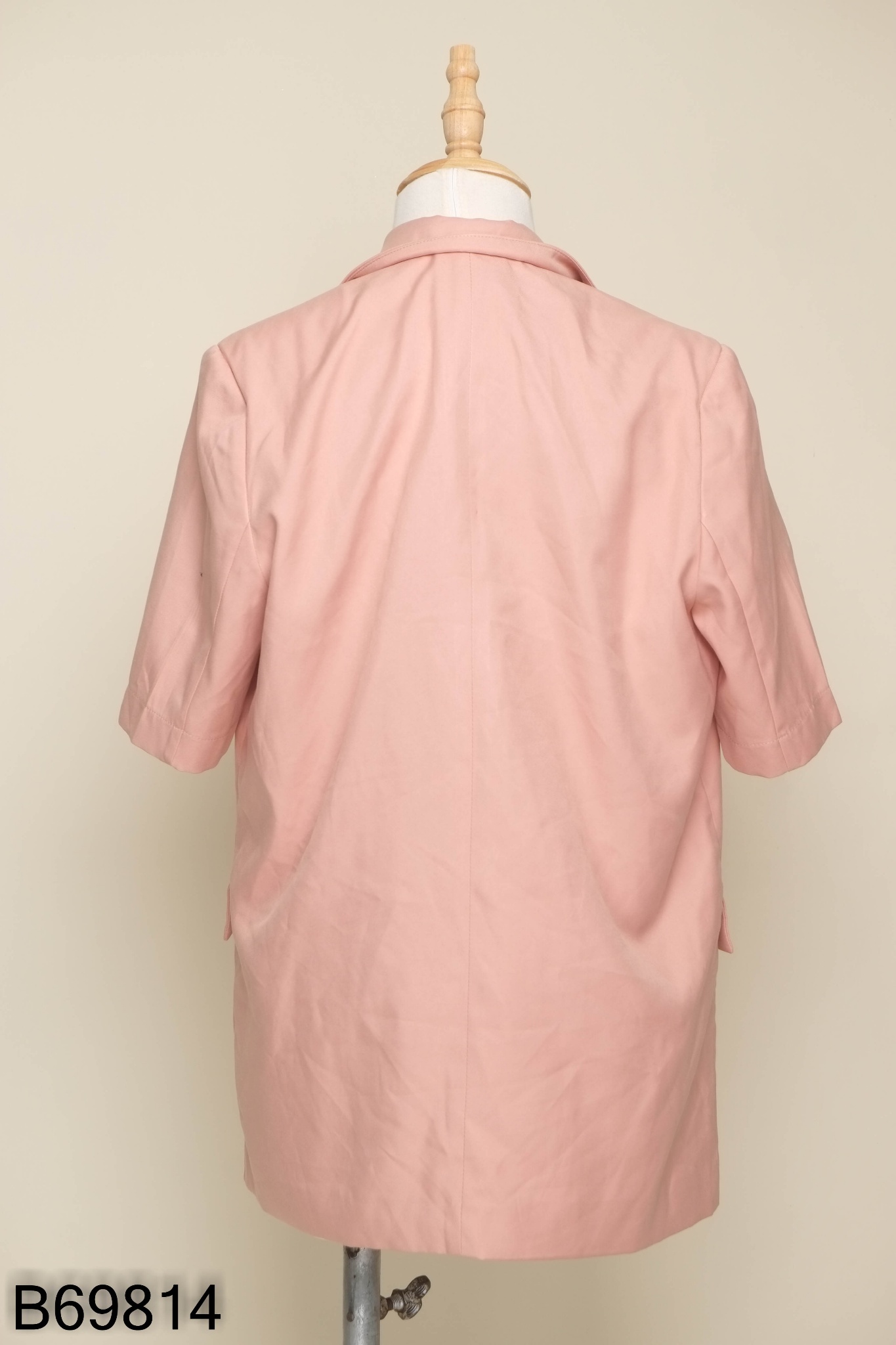 Blazer MARC hồng phối khuy