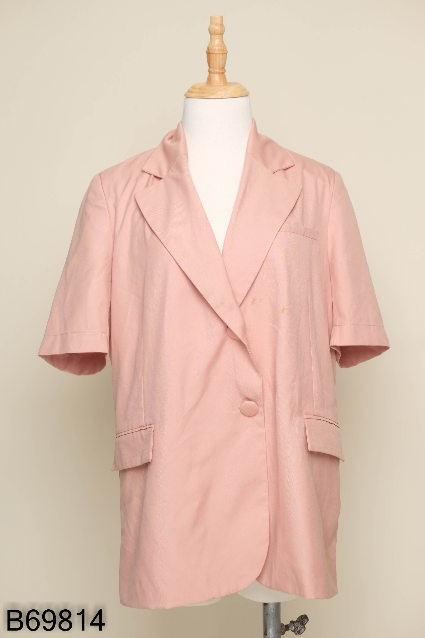 Blazer MARC hồng phối khuy