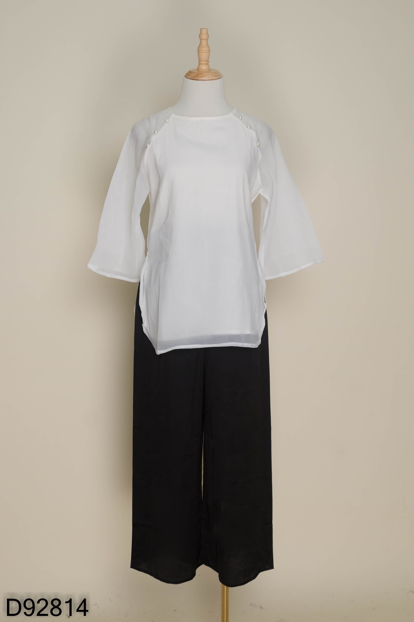 SET Áo chiffon trắng + quần lụa đen