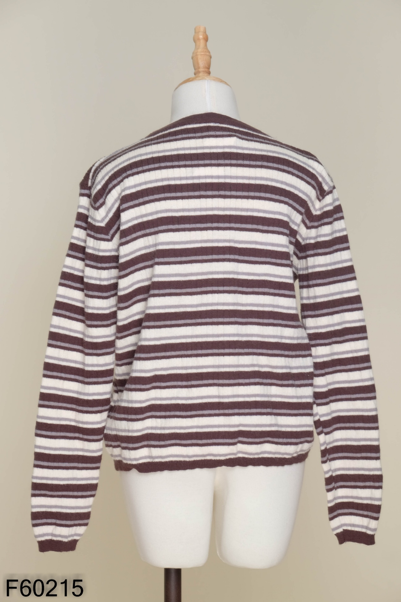 Cardigan len trắng nâu