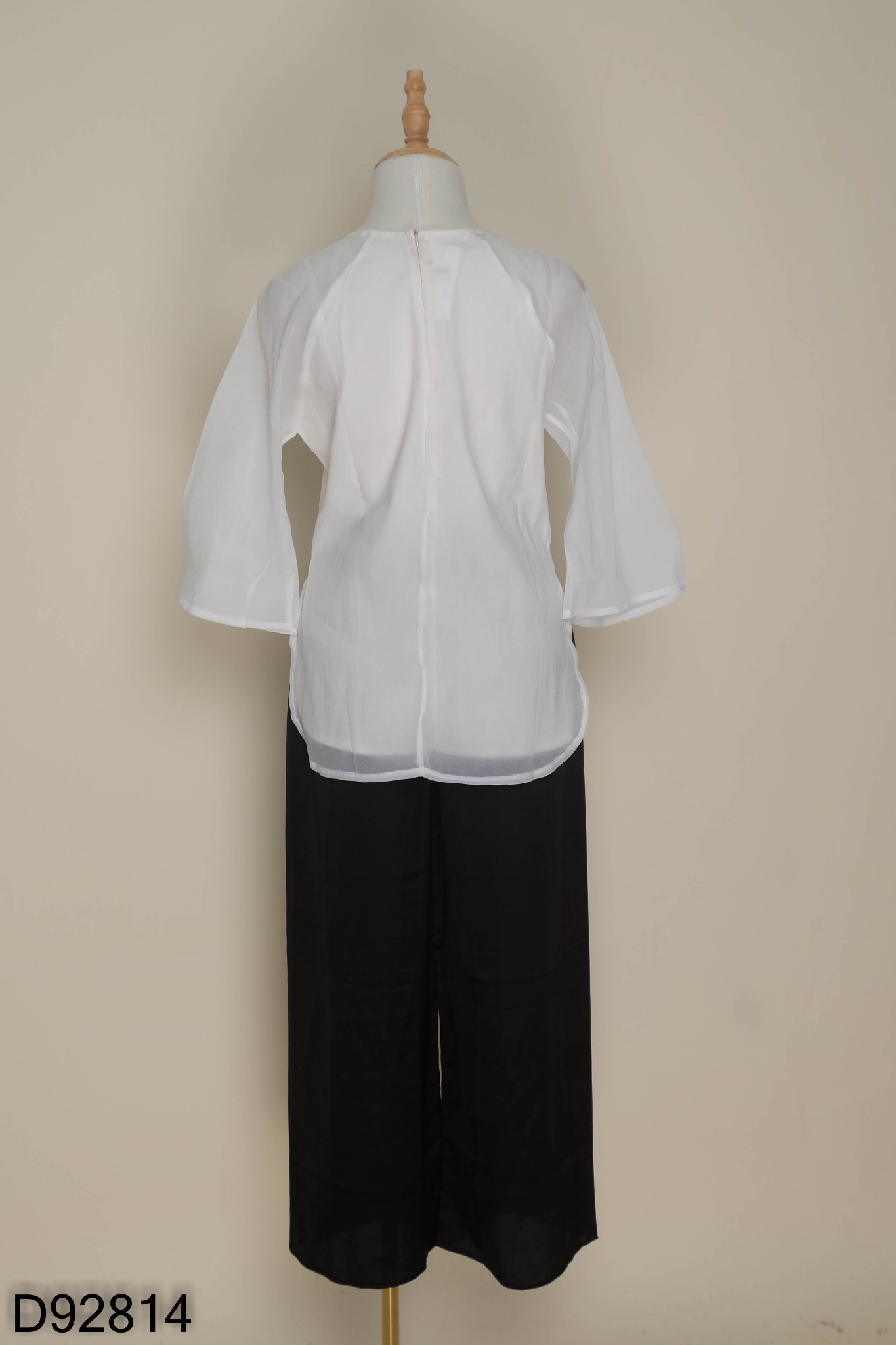 SET Áo chiffon trắng + quần lụa đen