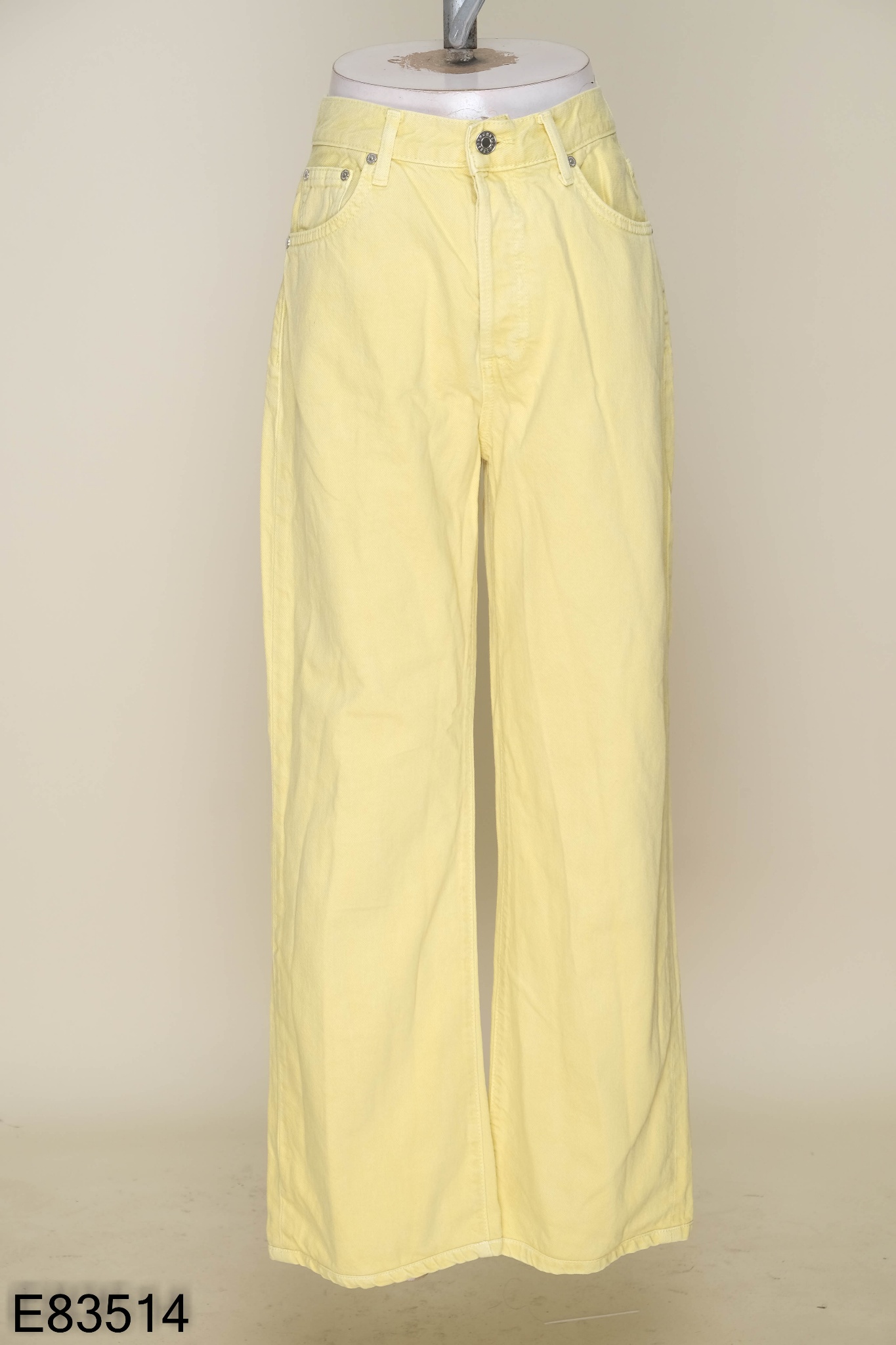 Quần jeans MANGO vàng trơn
