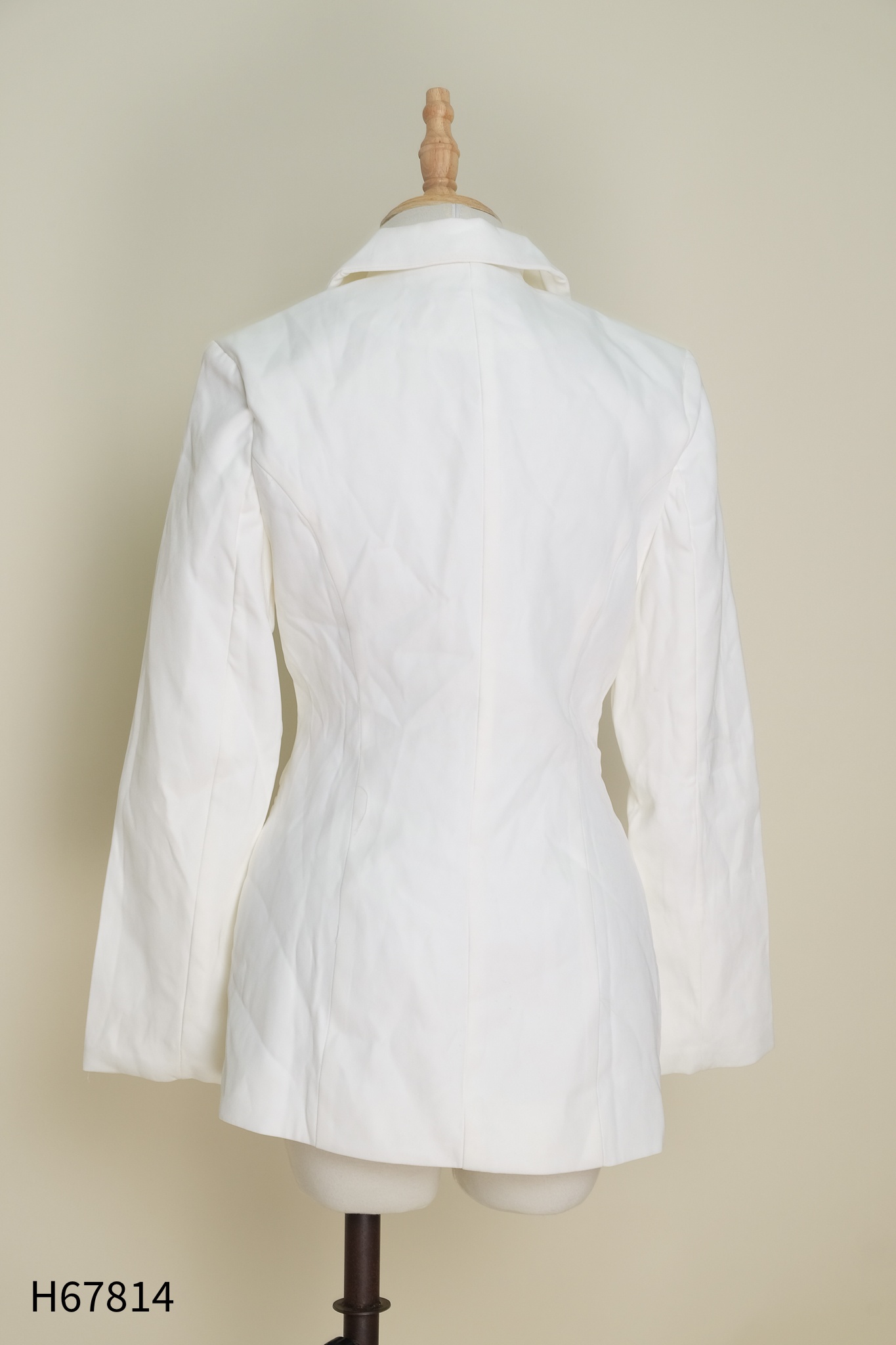 Blazer trắng trơn 1 khuy