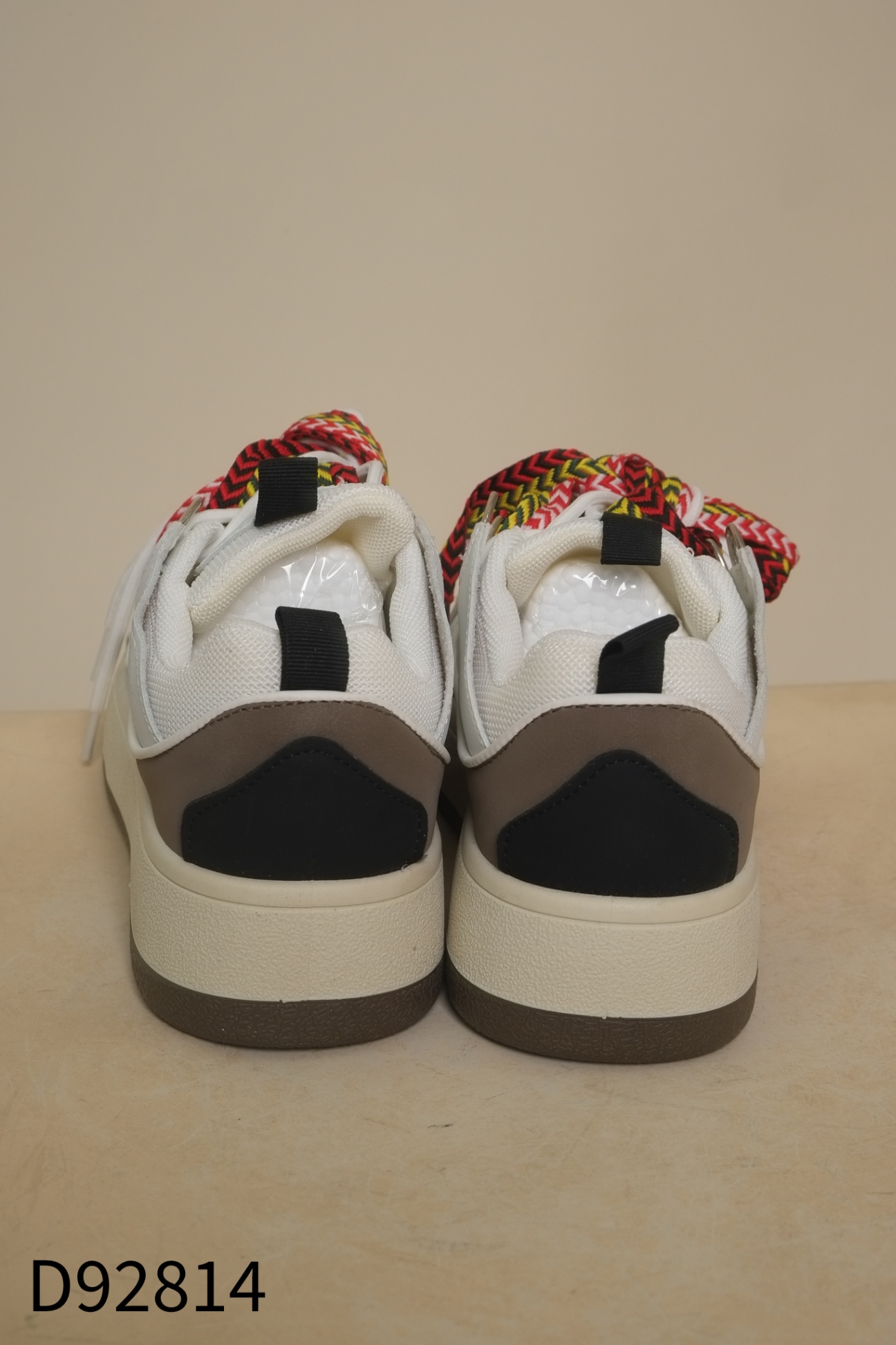 NEW giày sneakers trắng đen be